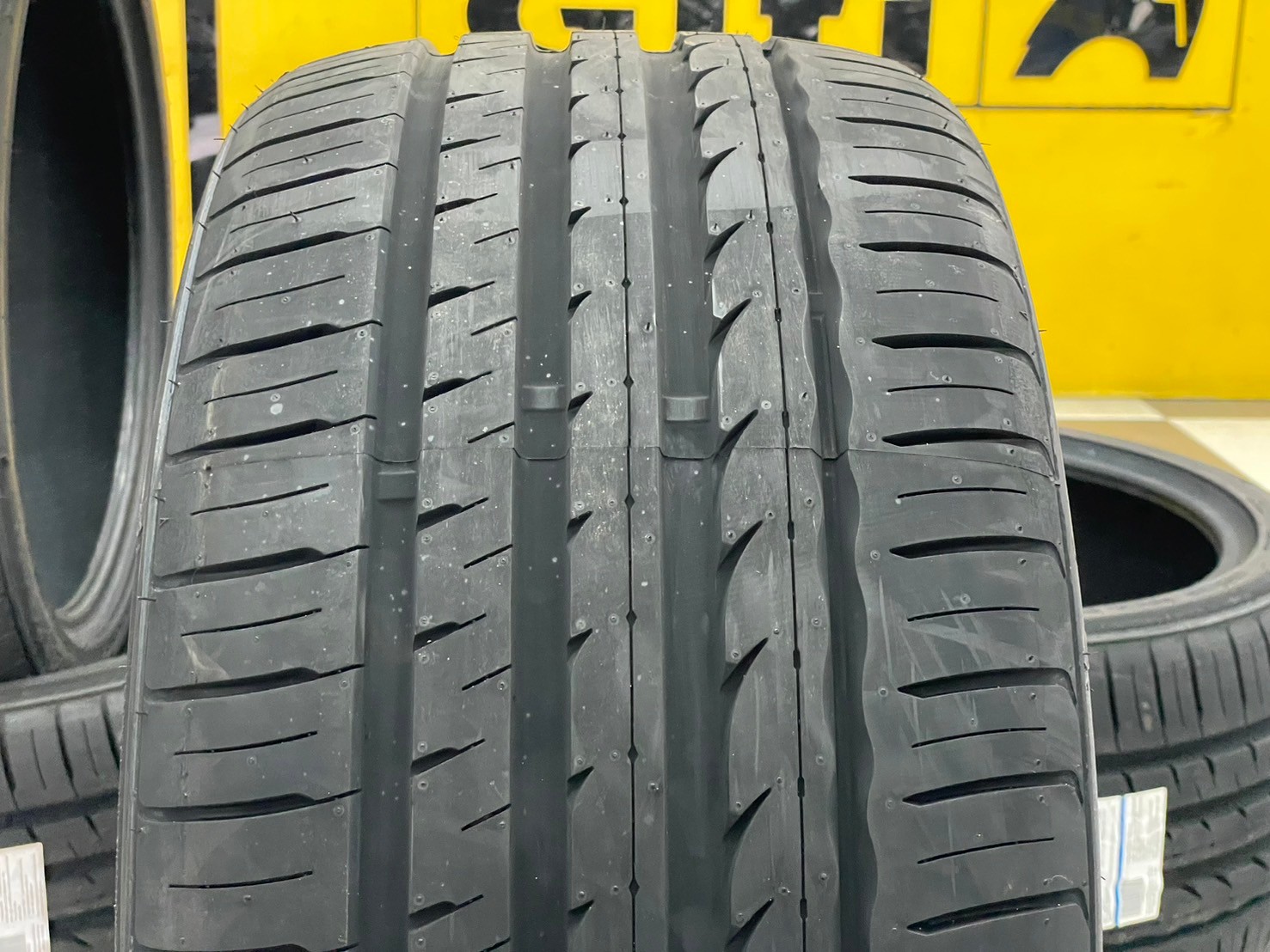 #SAILUN ATREZZO #SVA1 245/40ZR19 💥 💥#SAILUN ATREZZO #SVA1 275/35ZR19 ยางใหม่ปี2024