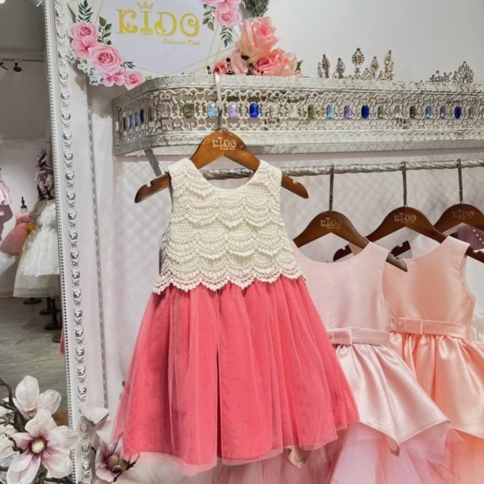 ชุดกันหนาวเด็ก *มีหน้าร้าน ตรงปก พร้อมส่ง*Z864A สีแดงแตง อกลูกไม้สีครีม กระโปรงฟูสีแดงแตงหวานแหวว ด้านหลังติดกระดุม น่ารักสดใส
