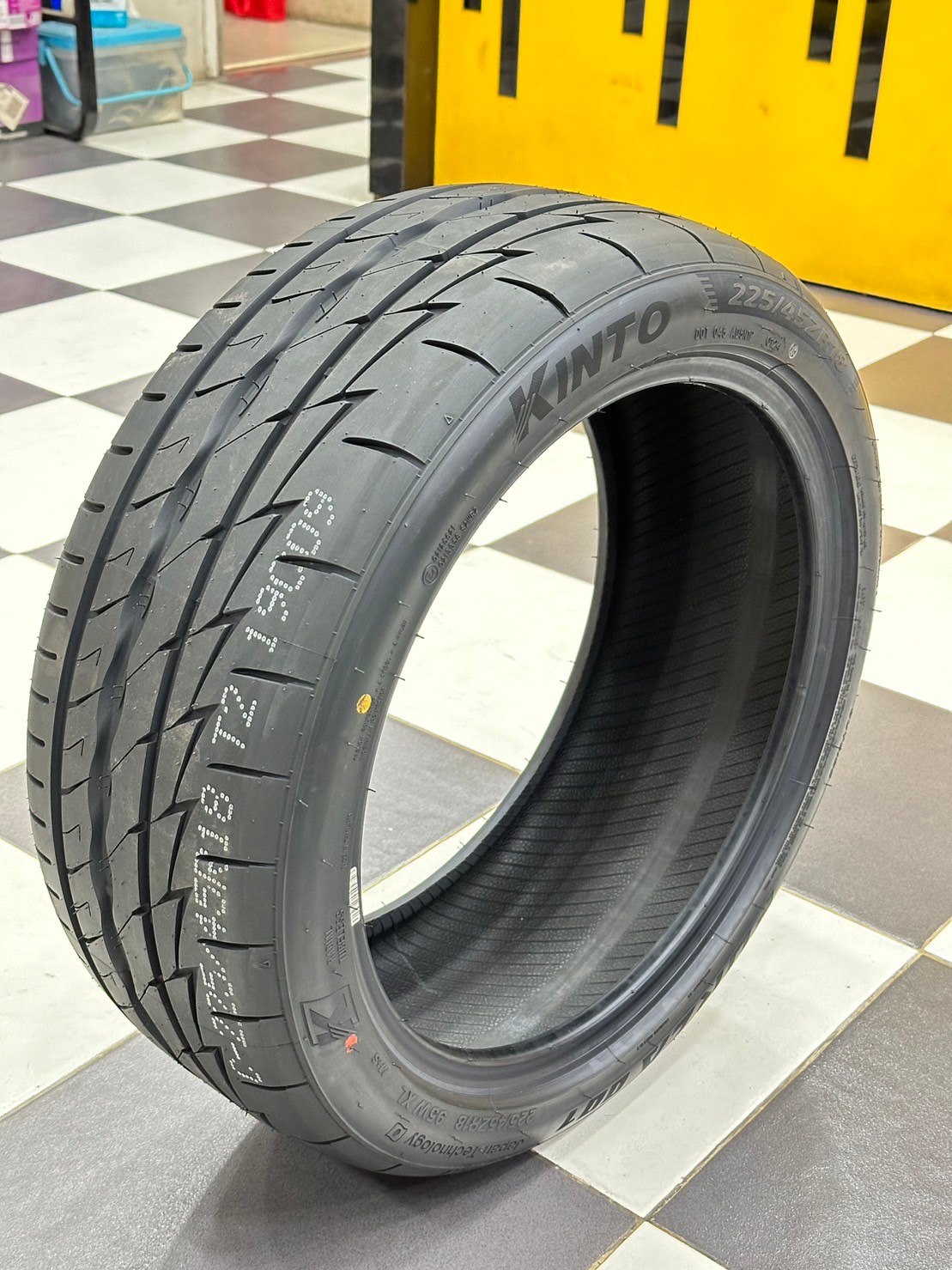 KINTO FORZA 001 Treadwear 280 225/45R18 ยางใหม่ปี2024