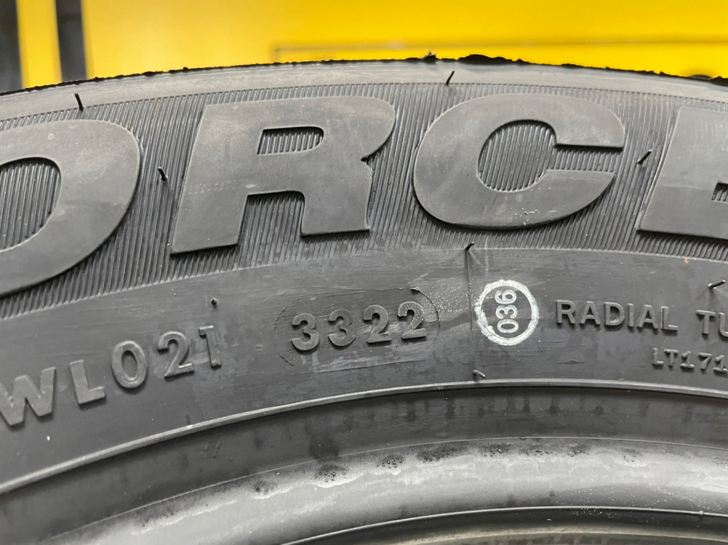 ATLAS FORCE UHP 215/60R16 ยางใหม่ปี 2022