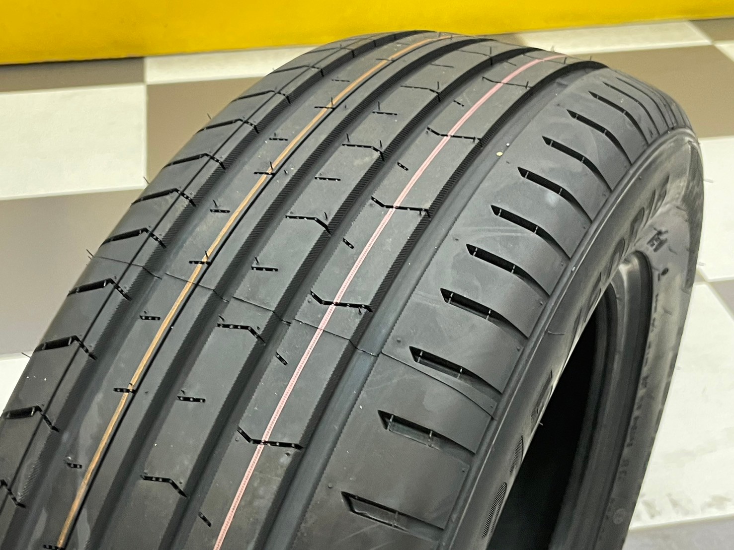 ยางใหม่ คูสโตน KUSTONE PASSION P9 215/60R16 ยางใหม่ปี2024