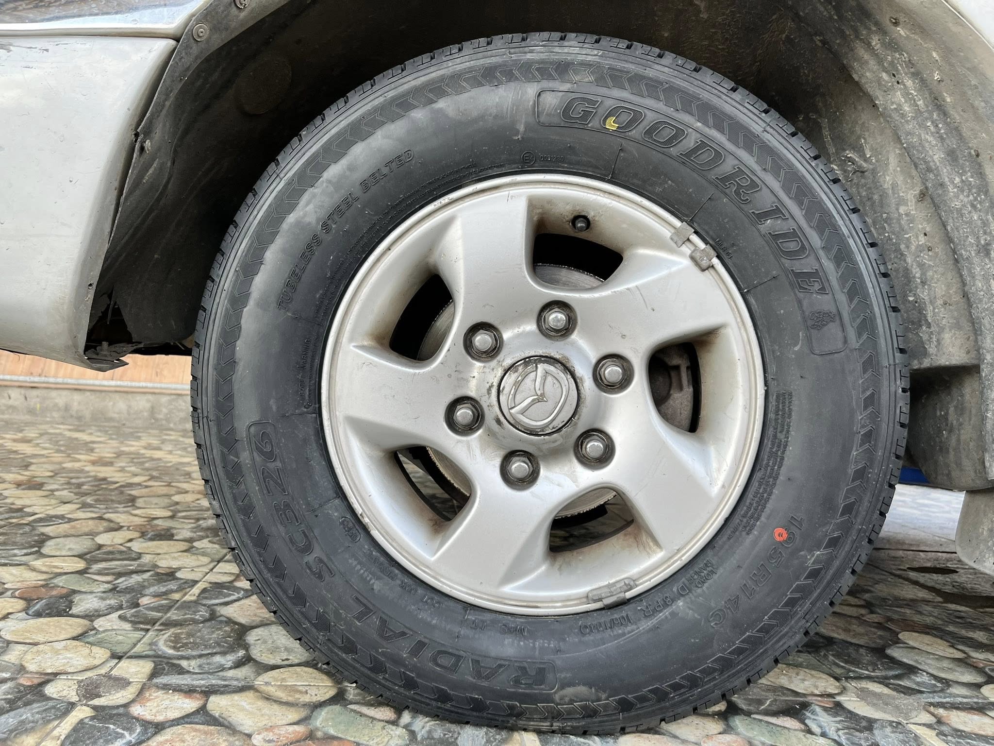 MAZDA_B2500🚘เปลี่ยนยาง 🛞🐘#GOODRIDE_SC326_195R14