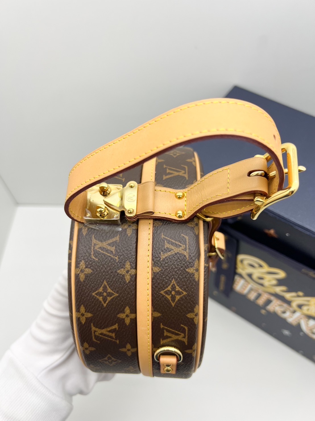 Lv Petite Boite Chapeau Y2024 Microship มือสอง