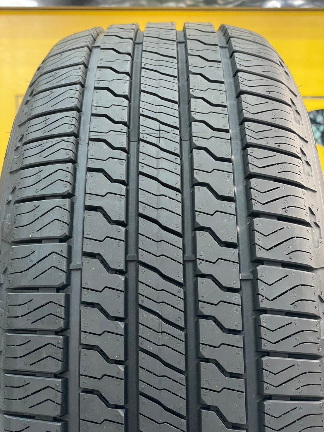 ยางใหม่กู๊ดเยียร์ GOODYEAR WRANGLER TERRITORY HT 265/60R18 ยางใหม่ปี2024