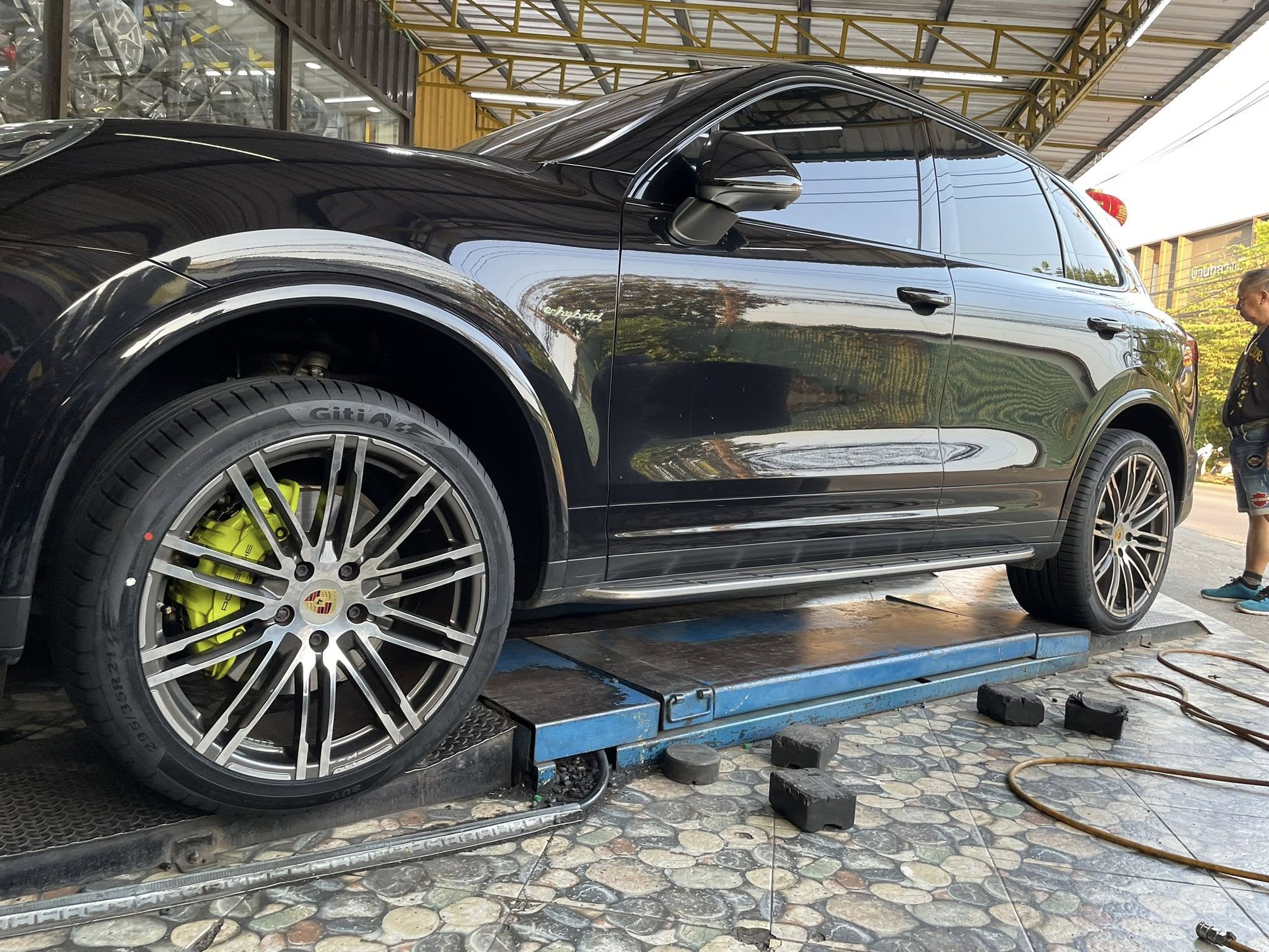 PORSCHE_CAYENNE เปลี่ยนยาง 💫 #GITI_Sport_S2_295/35R21