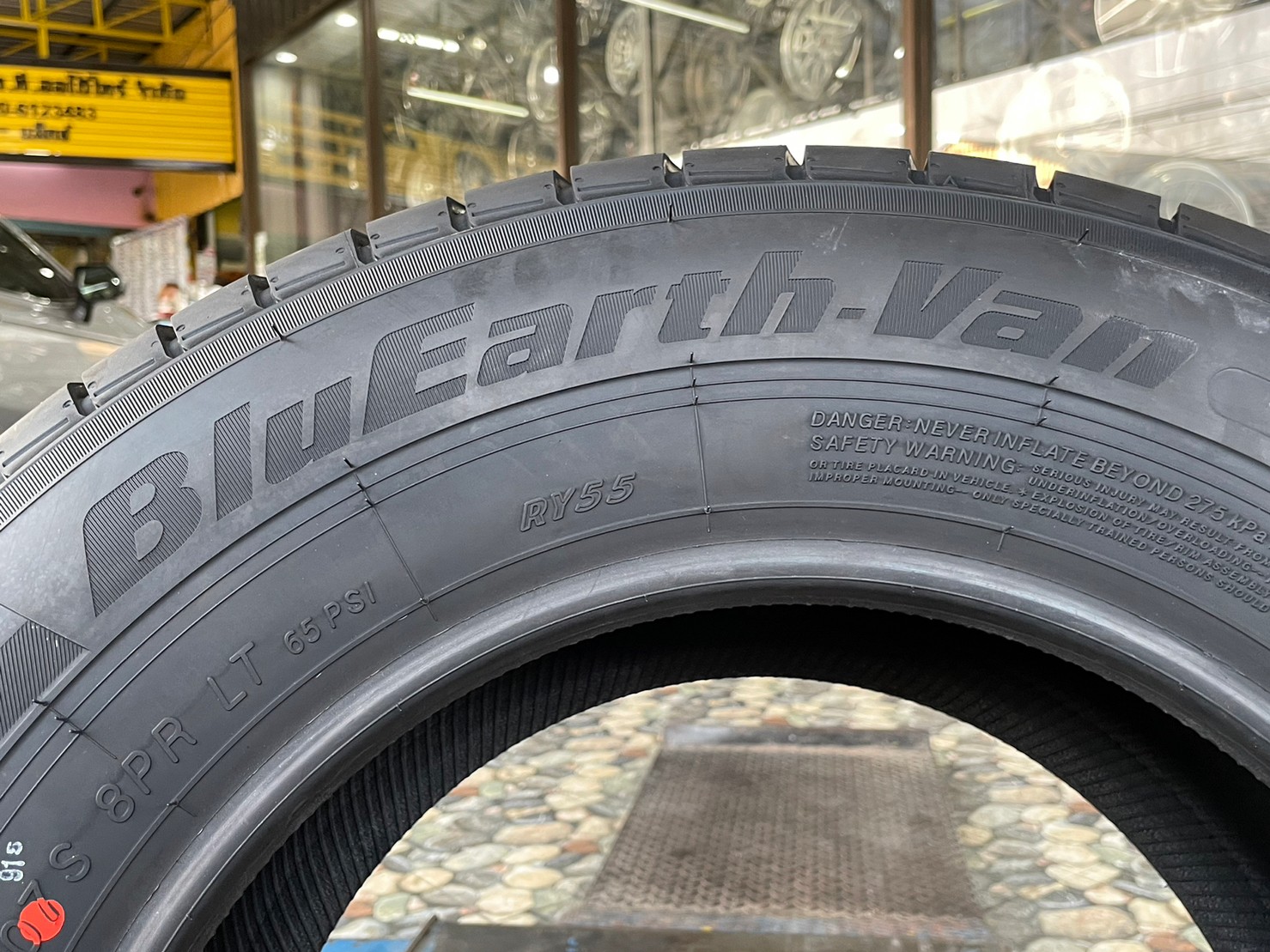 ยางใหม่ #YOKOHAMA BluEarth-VAN RY55 215/70R15 ยางใหม่ปี2023