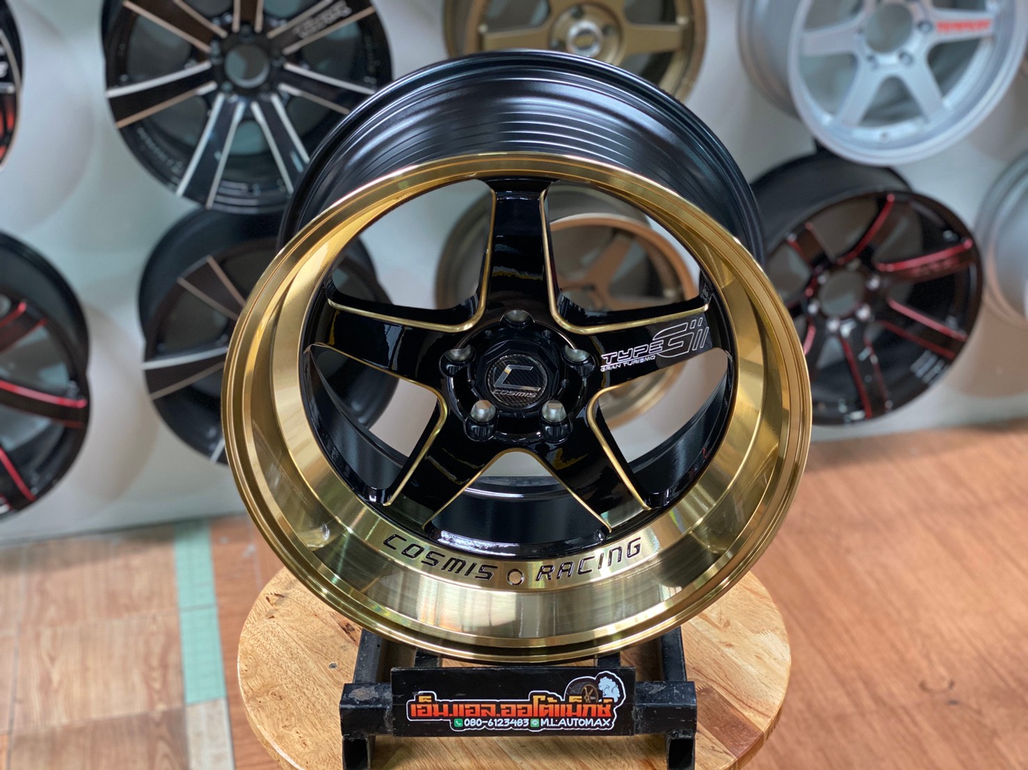 ล้อแม็กใหม่ขอบ18 5รู114.3 ลายใหม่ล่าสุด Cosmis TypeG Ver2 สีดำขอบก้านไดร์ทอง