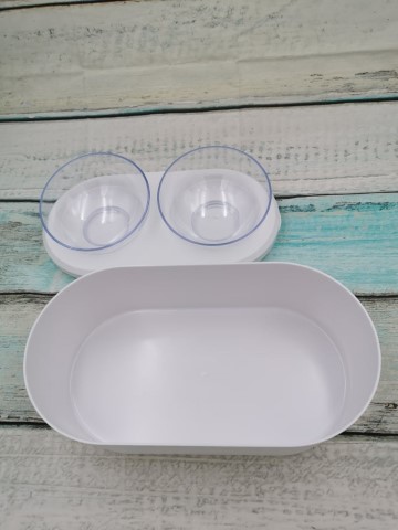 ที่ให้อาหารแมวพร้อมที่เก็บ