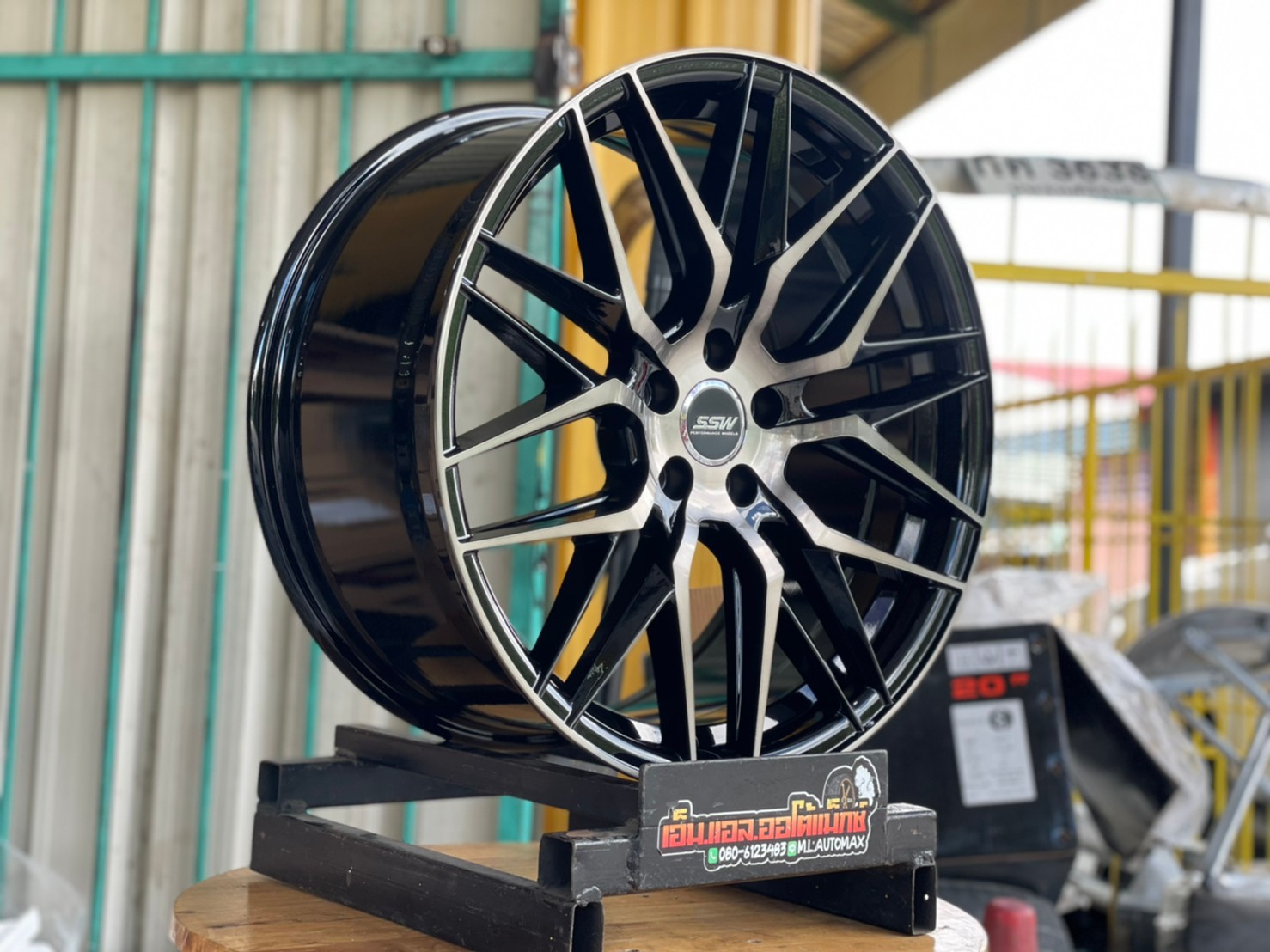 ล้อแม็กลายสวยหรู SSW Model348 สีดำหน้าสีชา ขอบ18 กว้าง8 5รู100