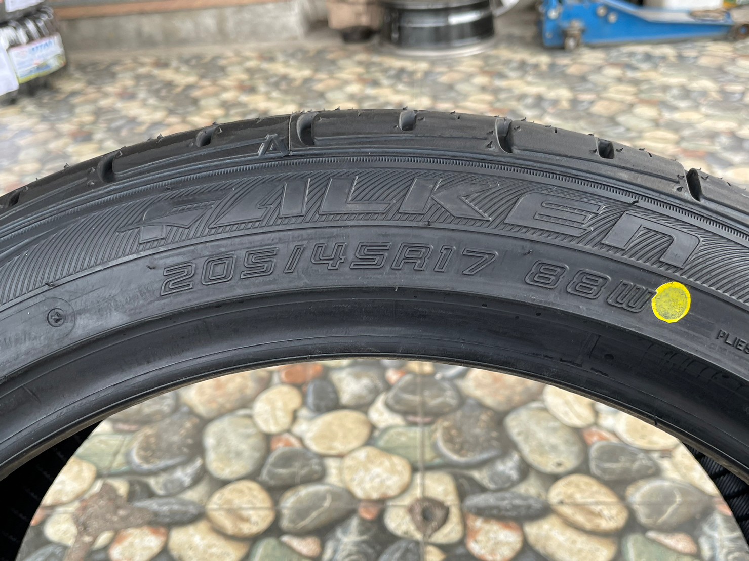 FALKEN ZIEX ZE914 ECORUN 205/45R17 ยางใหม่ปี2023