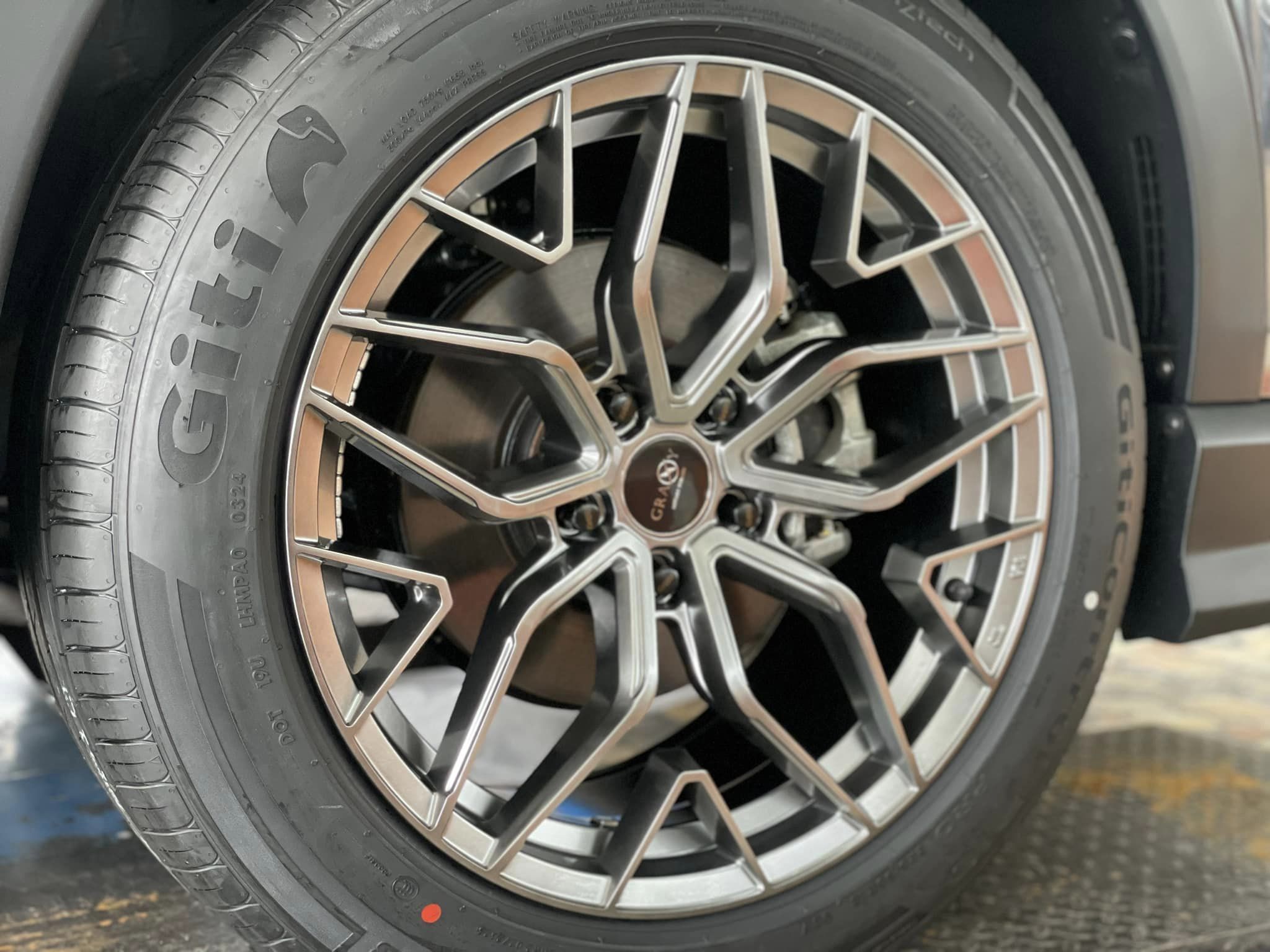 สวยลงตัวราคาเกินคุ้ม #HONDA_HRV🛞 #GITI_CONTROL P10 225/55R18 #ล้อแม็กซ์ใหม่ HOF RACING GRAXY XO1 18X8.5 ET35 5X114.3