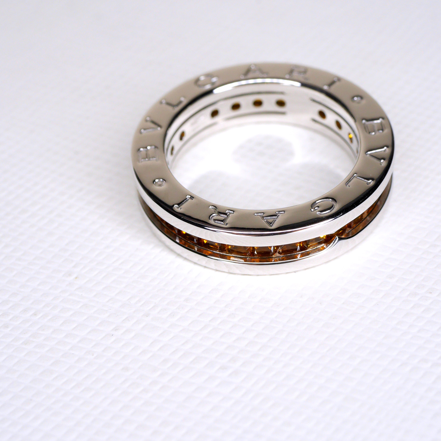 **Sold** แหวน Bvlgari B.zero1 1band with Orange Garnet ทองคำขาว 18K ไซส์49# (Used) (Wg)