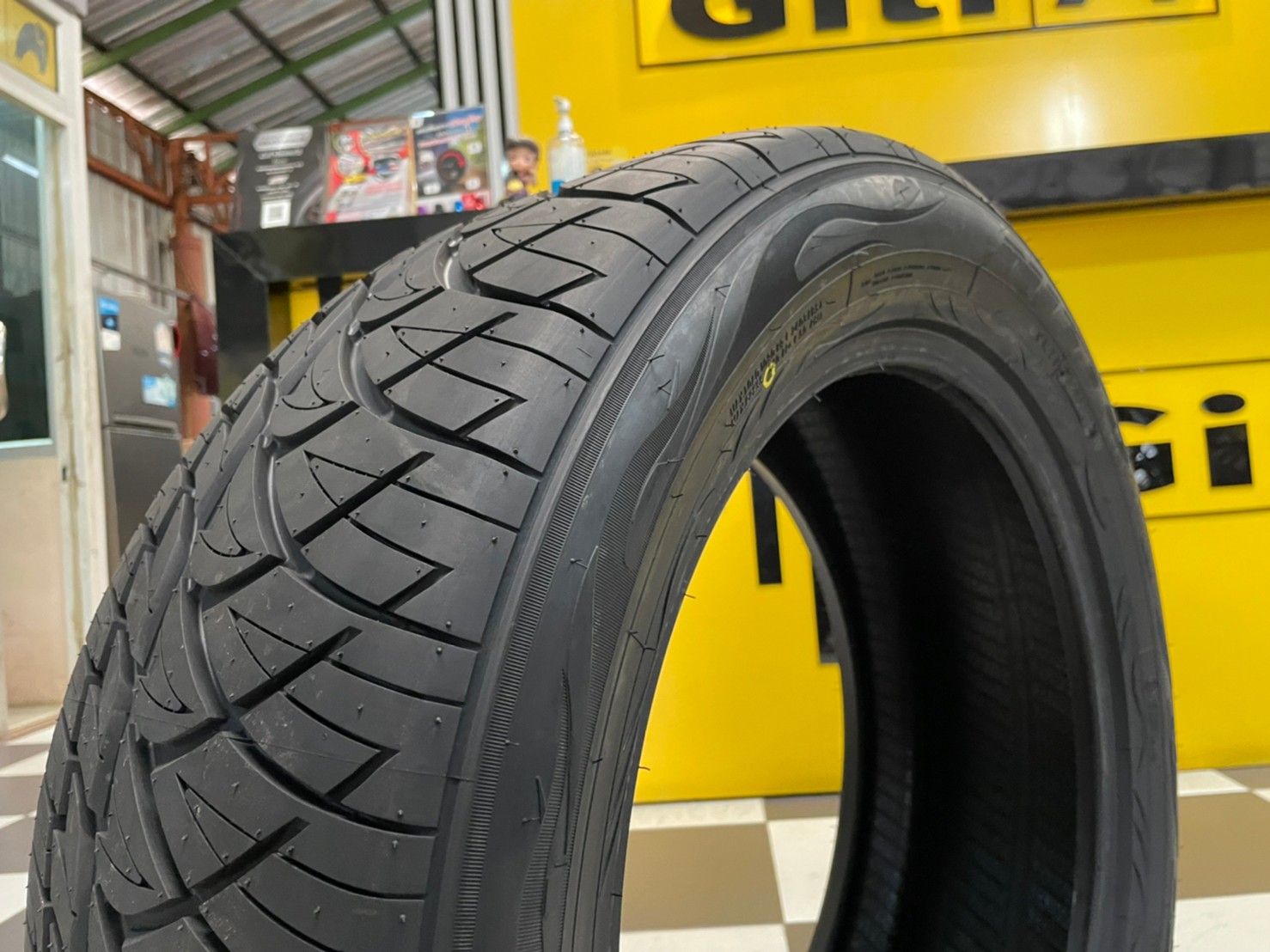 NITTO NT420SD 265/50R20 ยางลายซิ่ง สปอร์ต สมรรถนะสูง ยางใหม่ปี2022