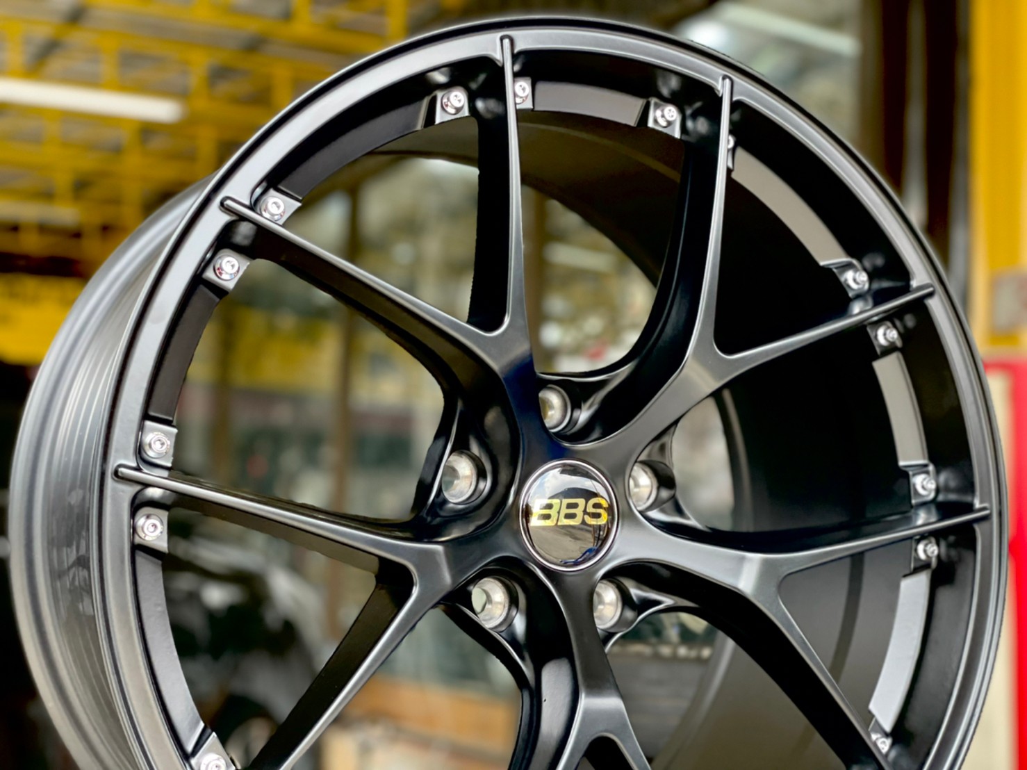 ล้อแม็กซ์ BBS 19" 5x120 (FLOW FORMING)