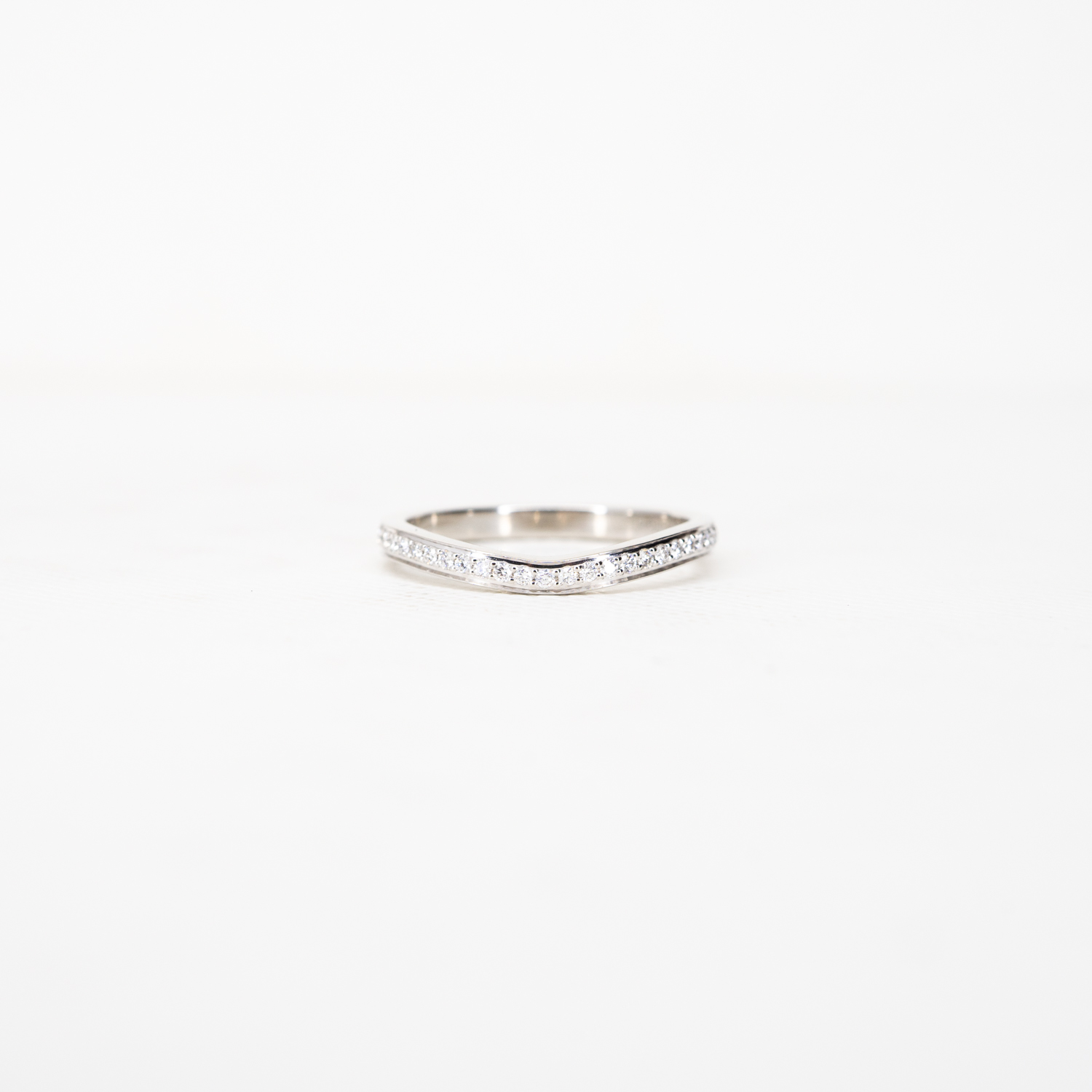 แหวน Cartier Ballerine band with Curve Diamond Platinum950 ไซส์ 50# (Used)