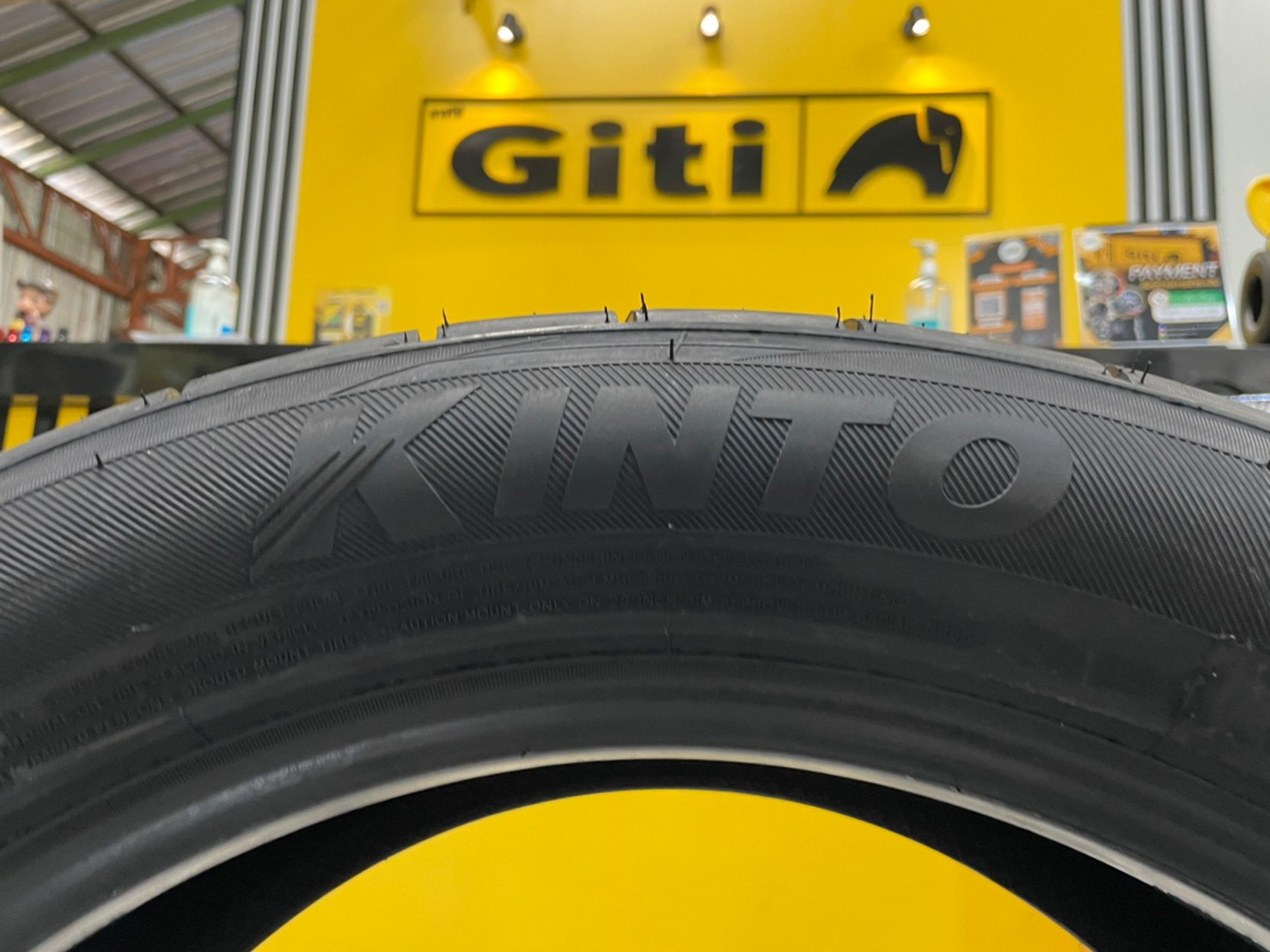 265/50R20 Kinto V36ยางสปอร์ต ลายซิ่ง ยางใหม่ปี2022