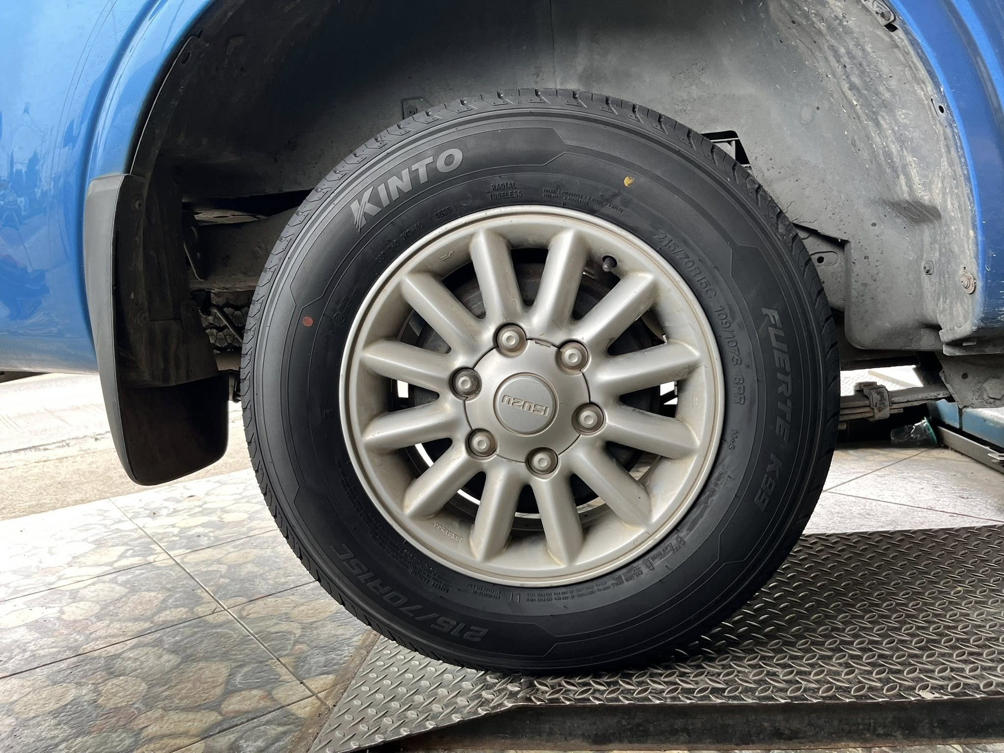 ISUZU_D-MAX🚘เปลี่ยนยาง 🛞🐘#KINTO_FUERTE K99_215/70R15