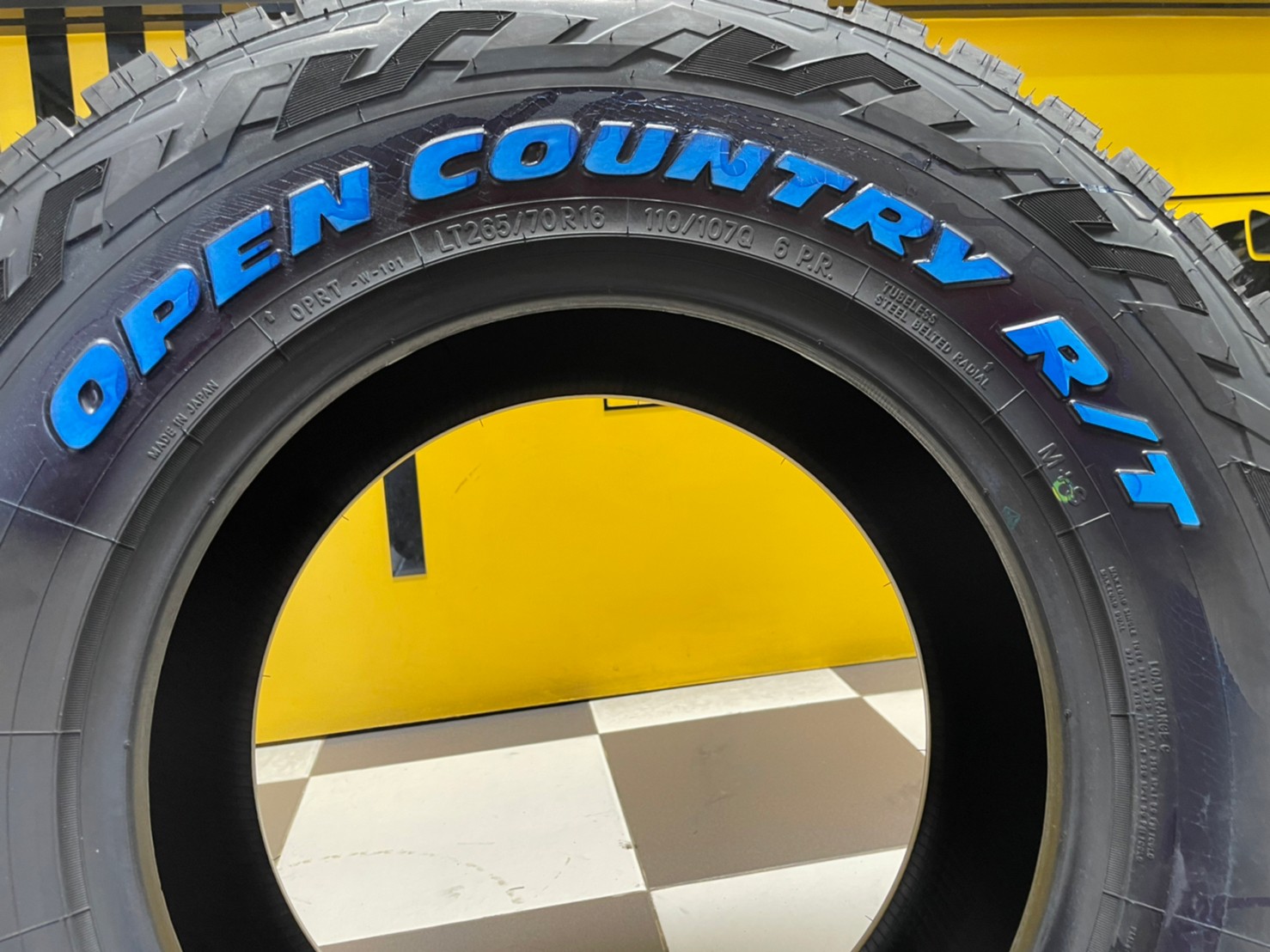 265/70R16 TOYO OPEN COUNTRY R/T ยางใหม่ปี2022