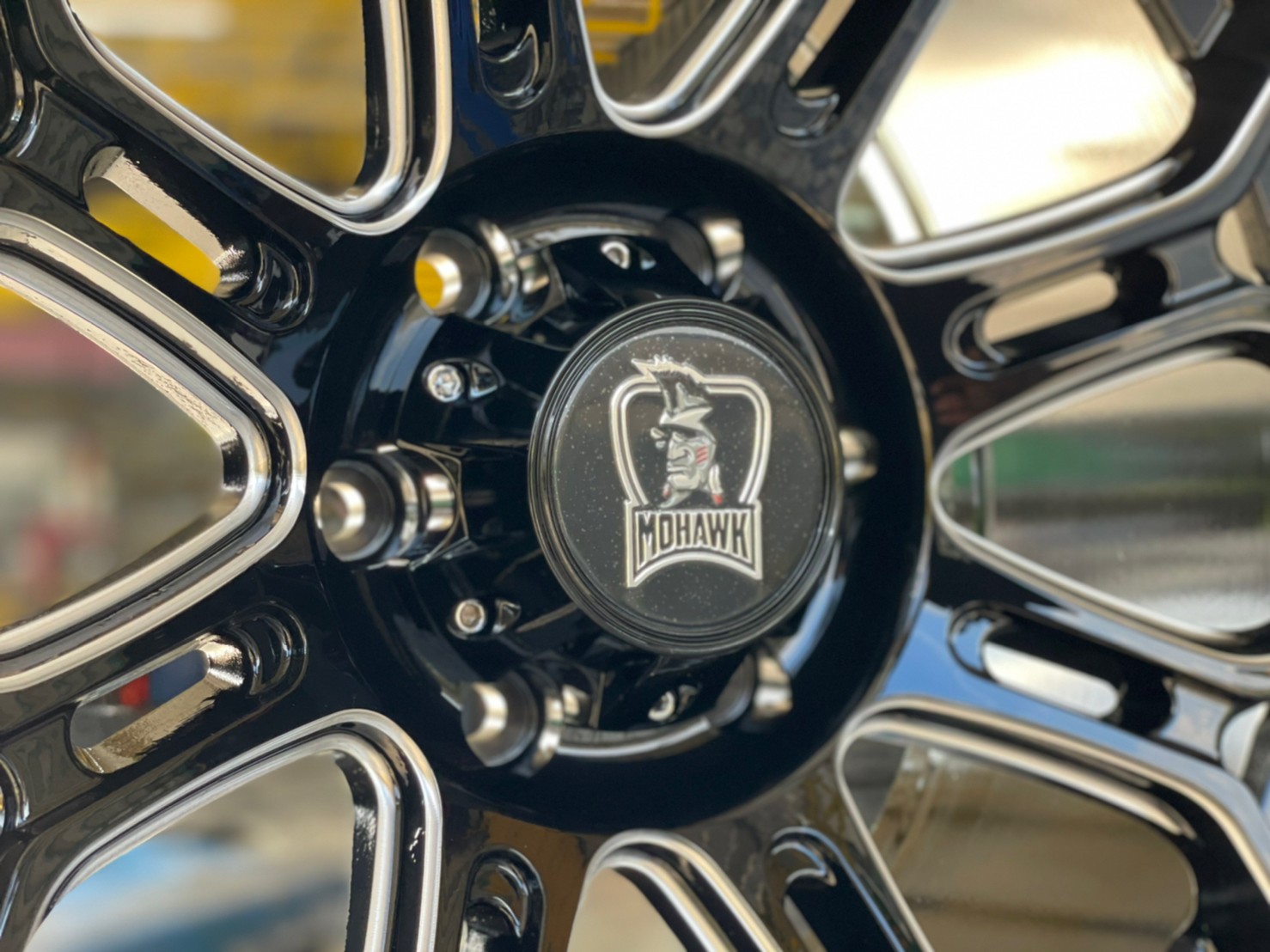 ล้อแม็กซ์ขอบ18ลายออฟโรด หล่อดุดัน Wheel Performance Model WP953 ขอบ18 กว้าง9 ออฟ0 6รู139.7 สีดำเงามิลลิ่งเงิน