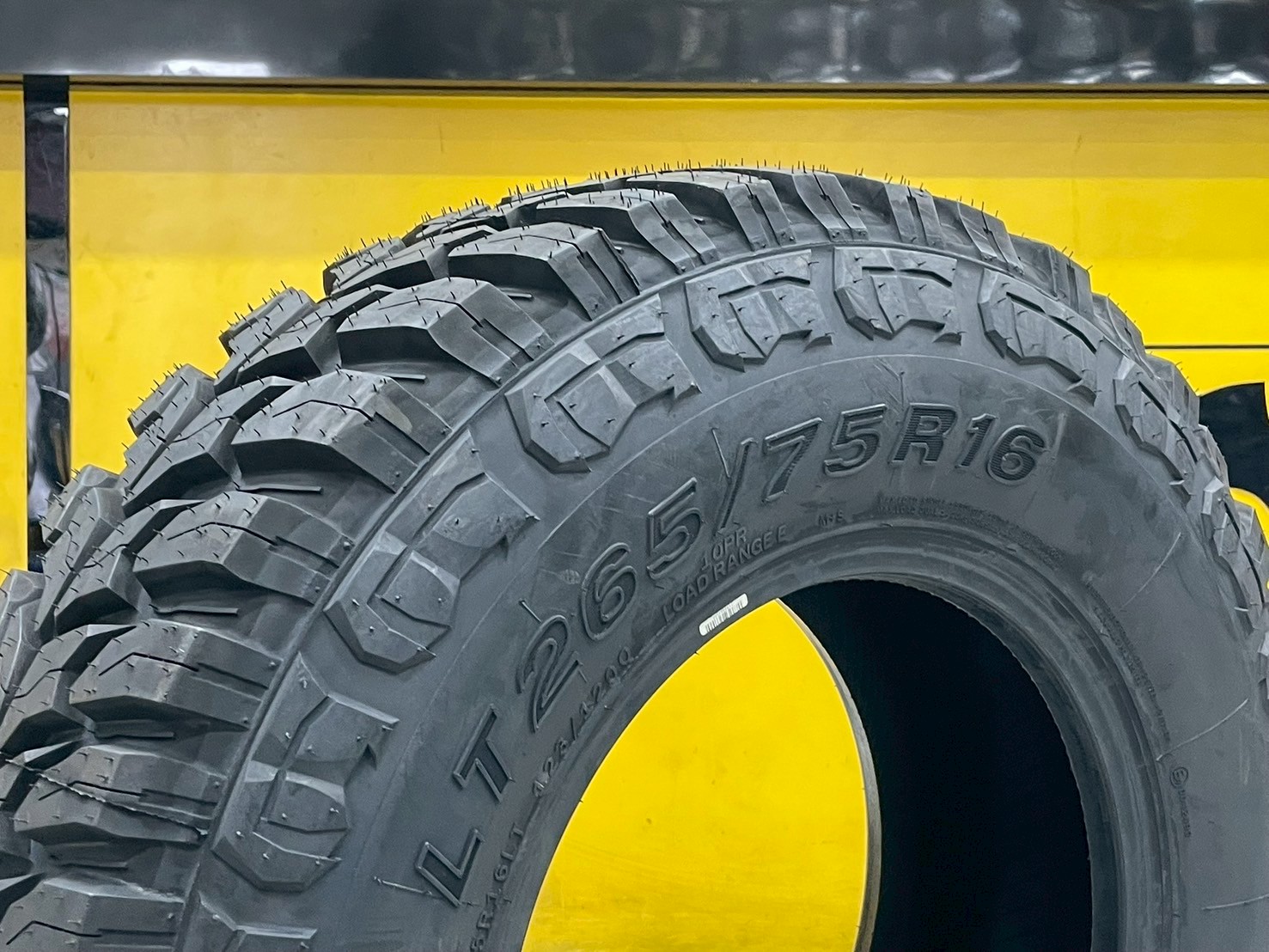ยางสายลุย Linglong MT (Crosswind M/T) 265/75R16 ยางใหม่ปี2025 ผ้าใบ10ชั้น
