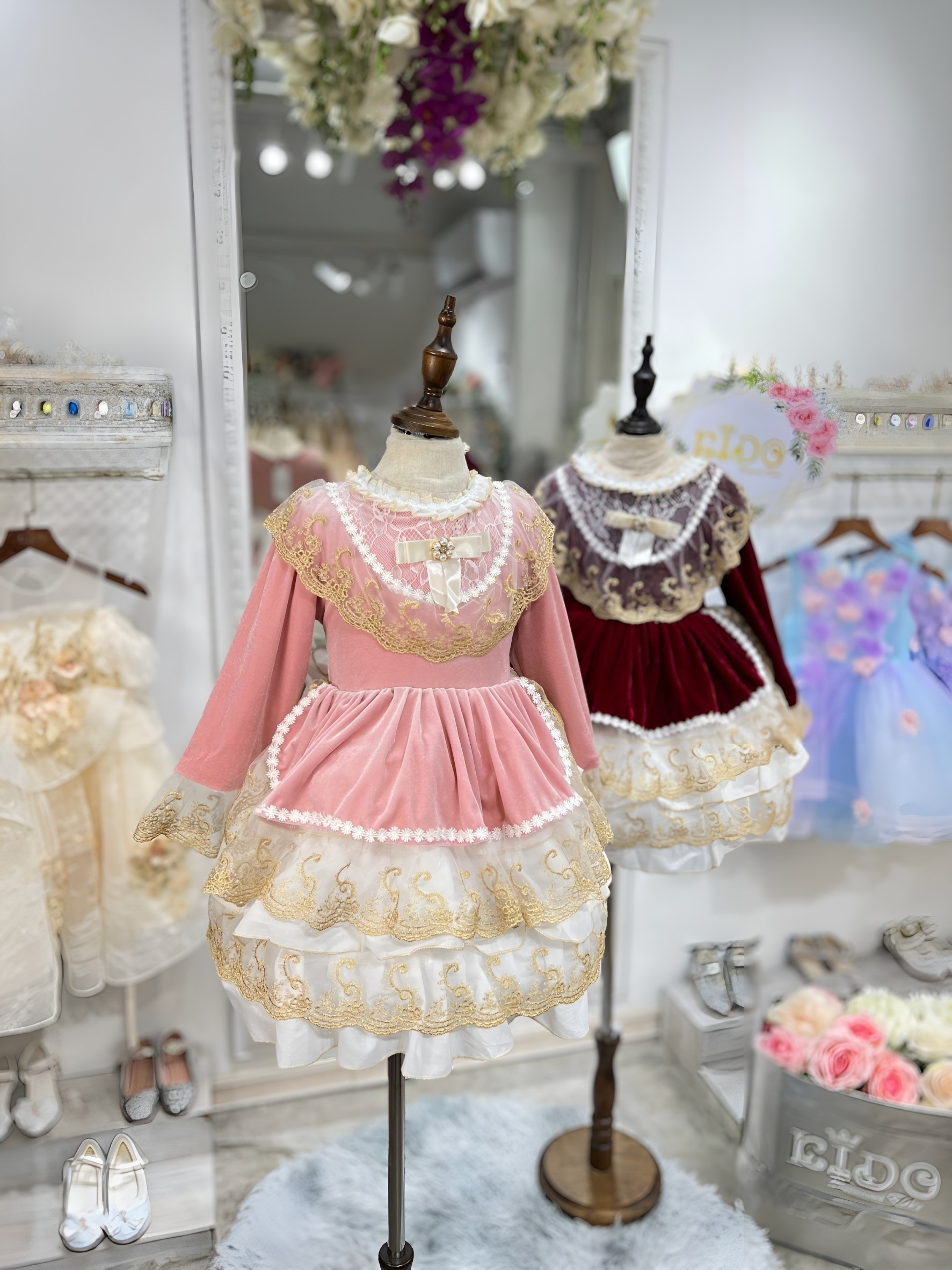 ชุดเดรสเด็ก(หน้าร้านอยู่รัชดา ลองได้ถ่ายรูปจากชุดจริง)W18405สีโอรส กระโปรงสั้น แขนยาว ลุคลูกคุณหนูหวานๆ