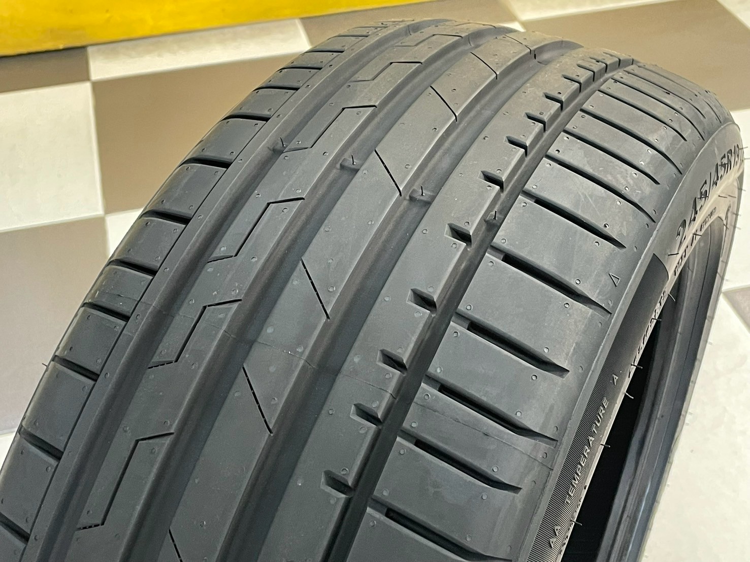 ยาง GitiSport S2 245/45R19 ยางใหม่ปี2025