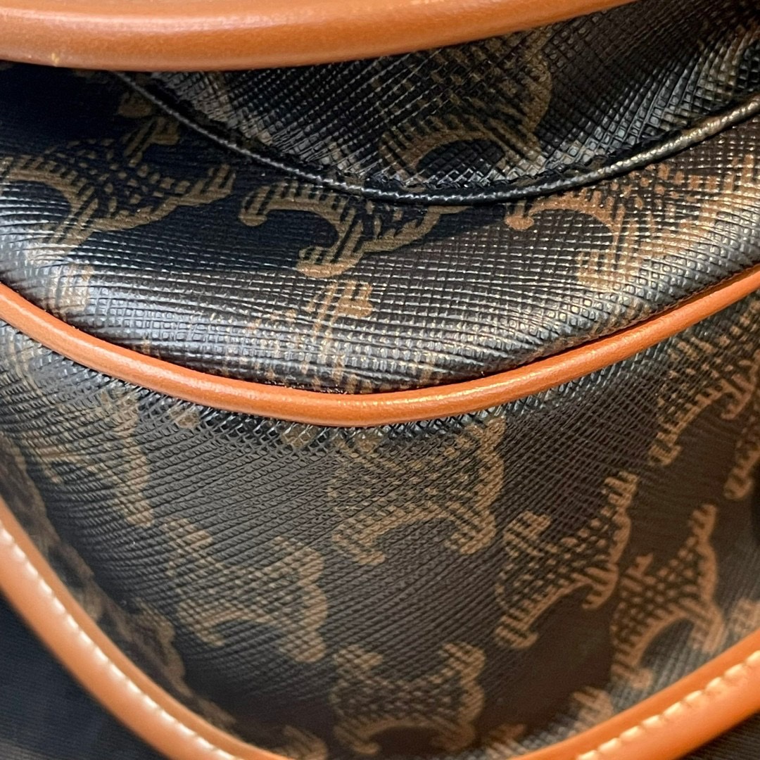 Celine falco medium tan มือสอง