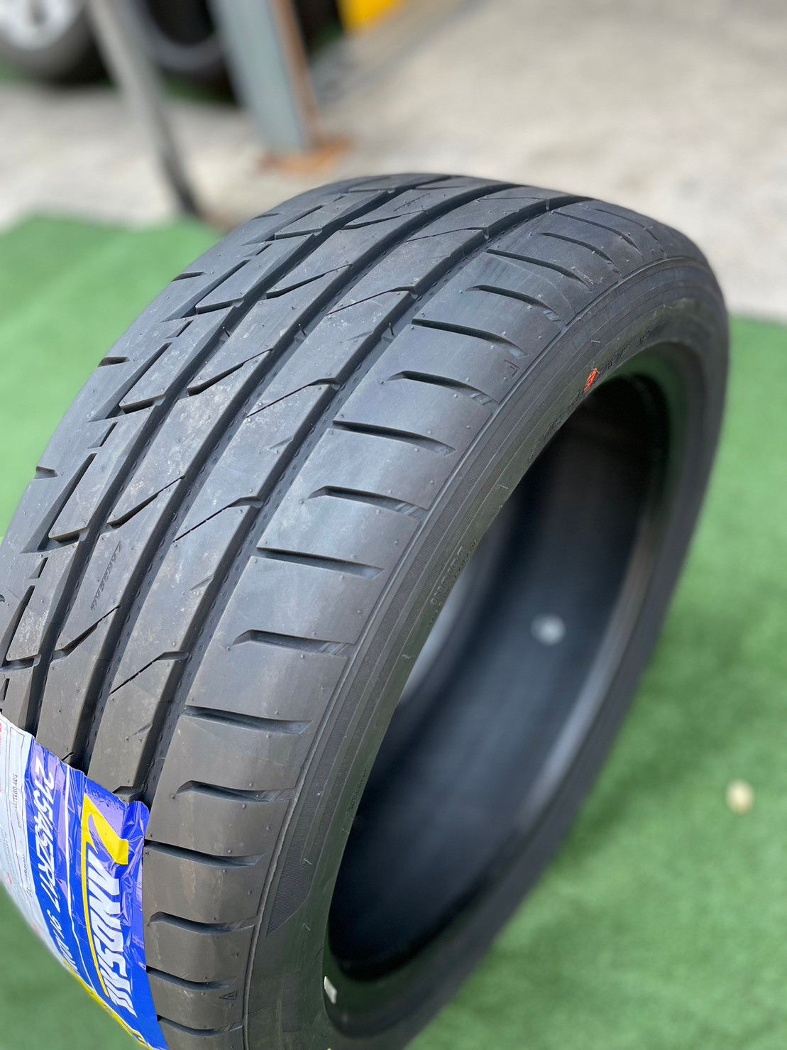 215/45R17 ยางสปอร์ตลายซิ่ง คุณภาพดี Lansail RS009 ยางใหม่ปี2023