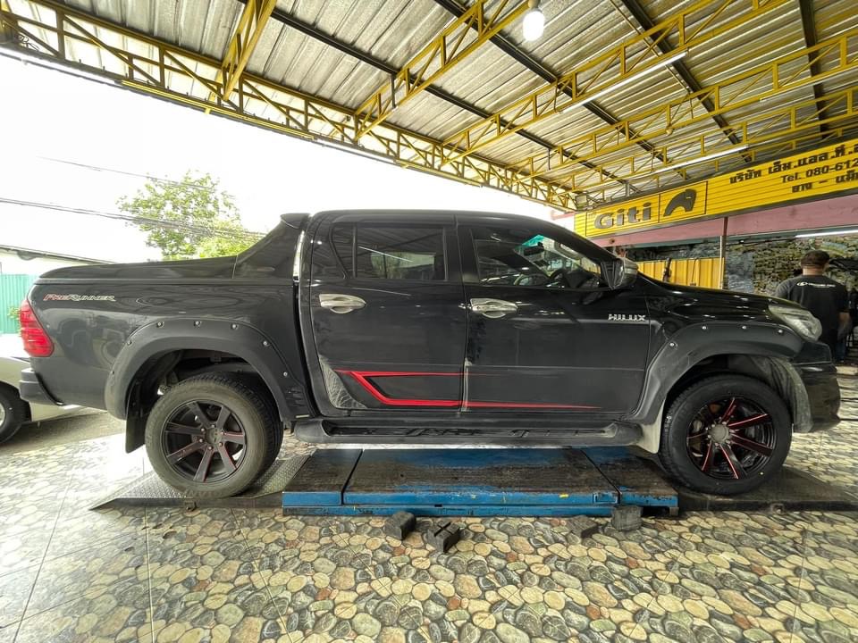 🚘 #TOYOTA_REVO🛞 #OTANI #SA1000 265/60R18