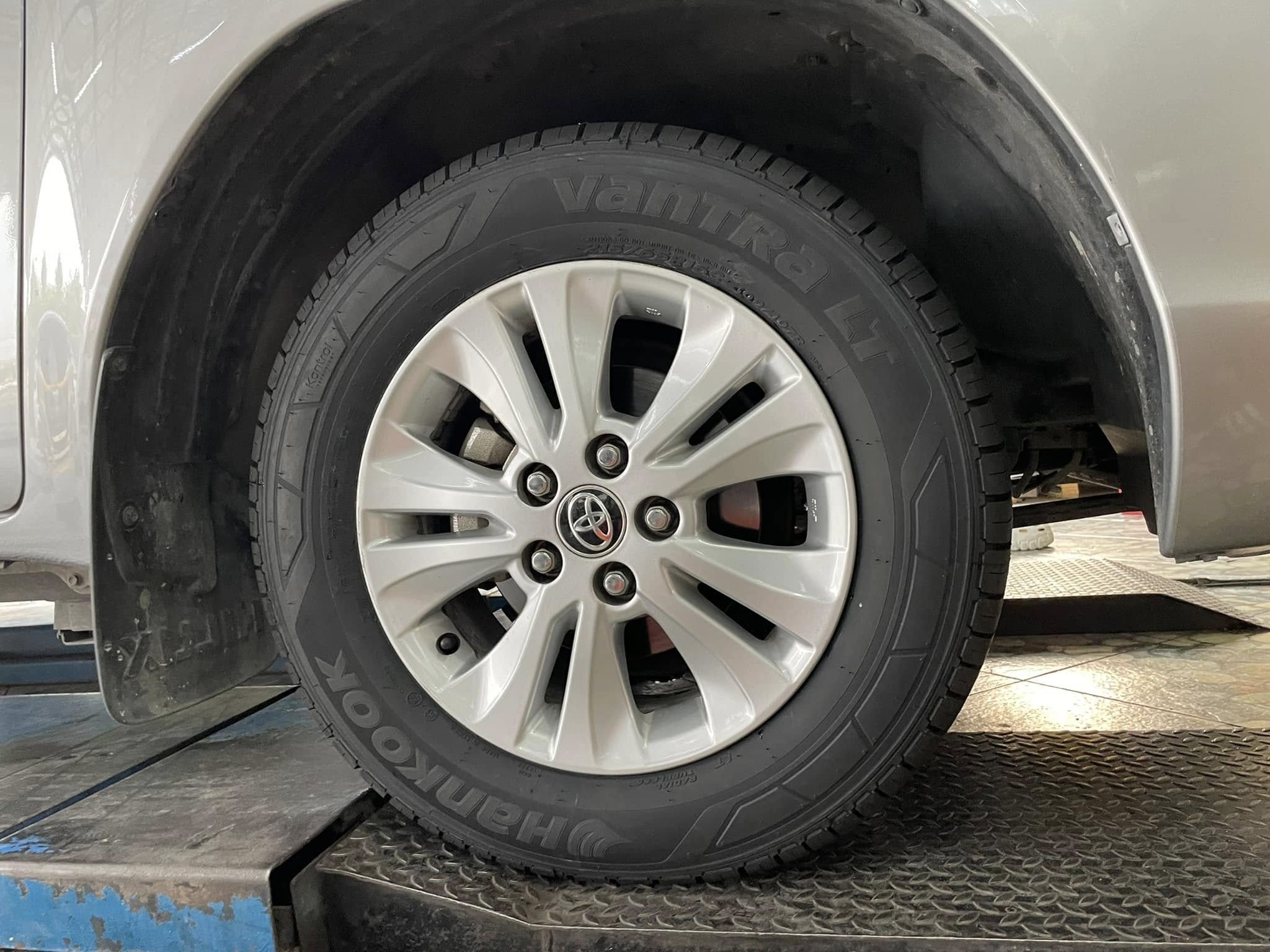 #TOYOTA_REVO 🚘❤️💫 🛞🐘#HANKOOK #VANTRA LT 215/65R16 ❤️ #บริการตั้งศูนย์