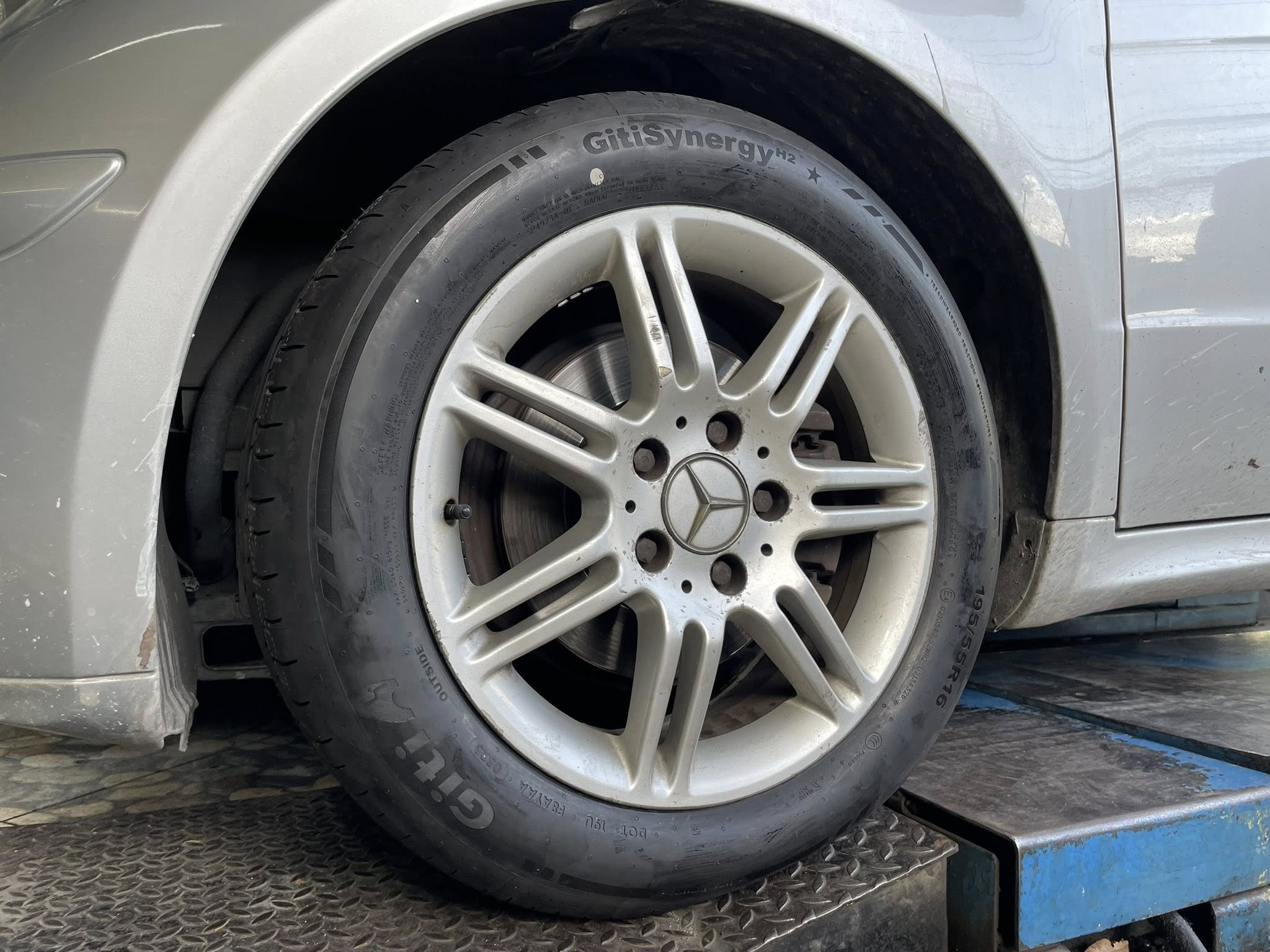 BENZ_A180🚘เปลี่ยนยาง 🛞🐘#GITI_SynergyH2_195/55R16