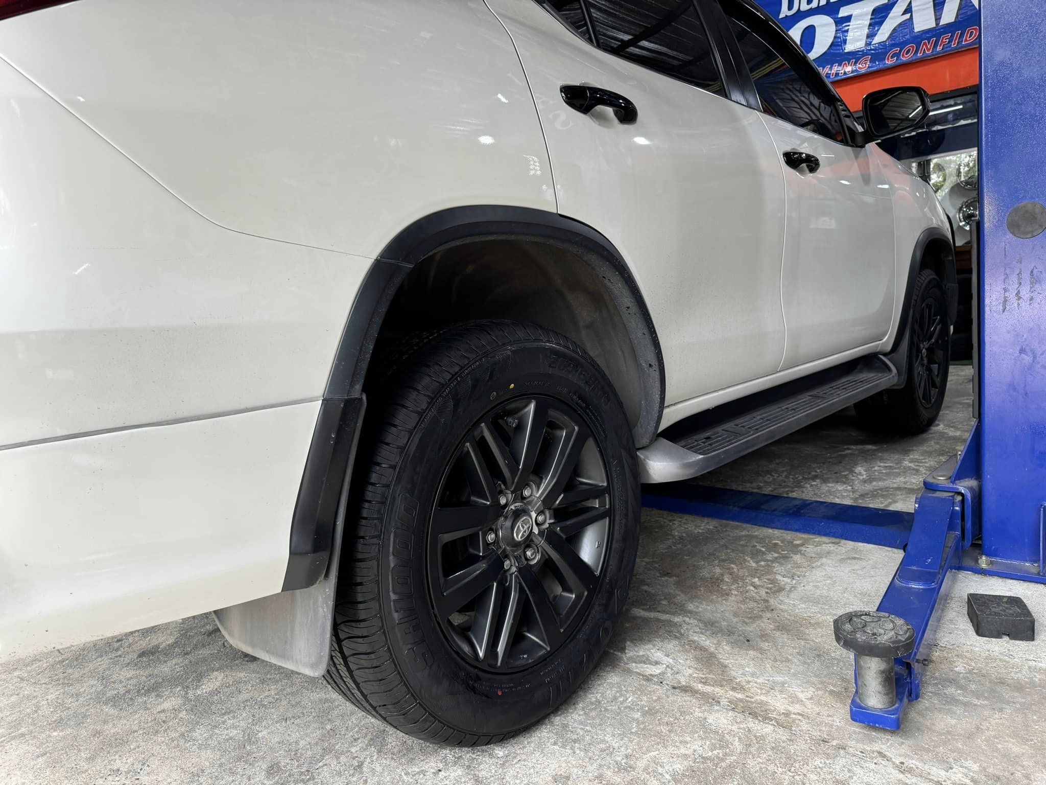 🚘 #TOYOTA_FORTUNER #มั่นใจใช้ยางโอตานิ เปลี่ยนยาง 🛞 ￼#OTANI #SA1000 265/60R18