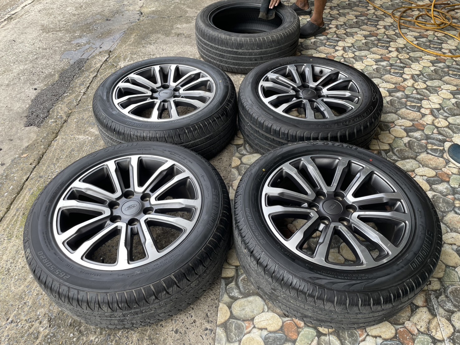 ล้อFORDขอบ20 พร้อมยาง OTANI SA1000 265/50R20 ยางปี2020 สภาพสวยพร้อมใช้งาน