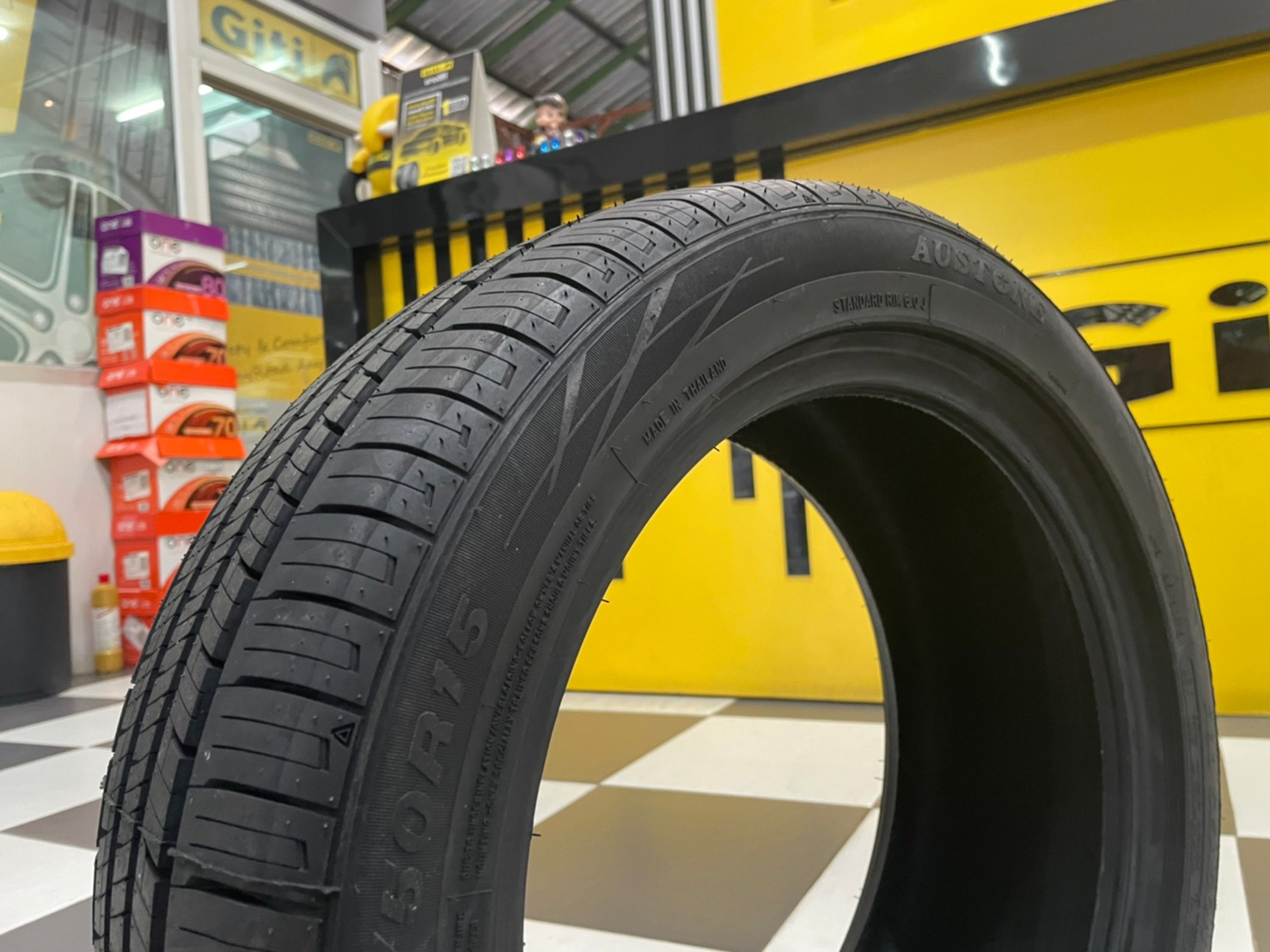 ยางใหม่AUSTONE SP602 195/50R15 ยางผลิตไทย คุ้มค่ารับประกันบาดบวมเบียดตำ365วันเคลมฟรี