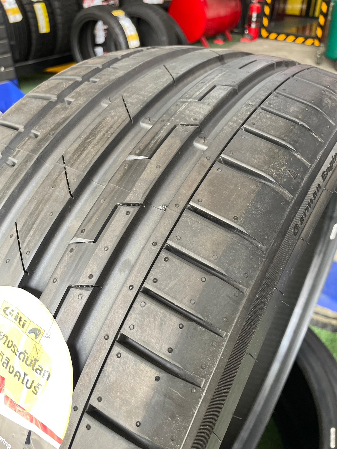 Giti SportS2 255/35R18 ยางใหม่ปี2023