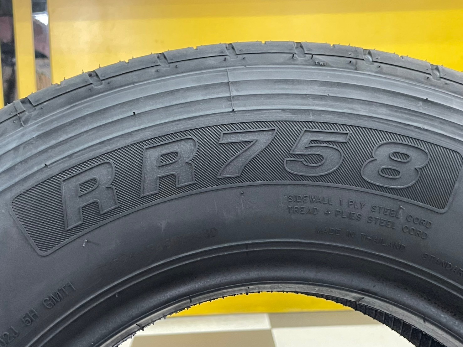 🔥ยางสายบรรทุกยังมีโปรโมชั่นอยู่นะคะ🔥 ยางบรรทุกดับเบิ้ลคอยน์ DOUBLE COIN 225/75R15 ยางใหม่ปี2024 ผ้าใบ14ชั้น