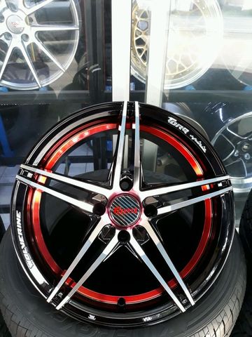 แม็กใหม่ขอบ15 AVS ลาย5ก้านคู่ ขนาด4รู100กว้าง7 ออฟ35 งานLenso