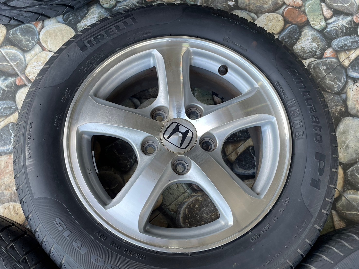 ล้อแม็กซ์ขอบ15 #Honda Civic 5x114 พร้อมยาง195/60R15 สภาพพร้อมใช้งาน