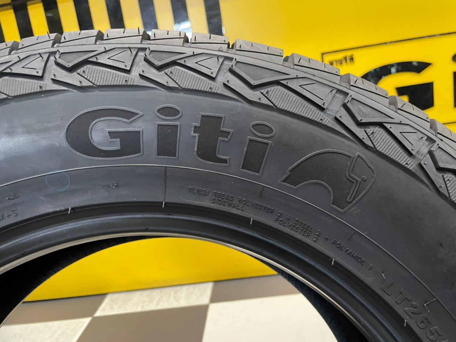 265/65R17 Giti4x4 AT71 ยางใหม่ปี2022