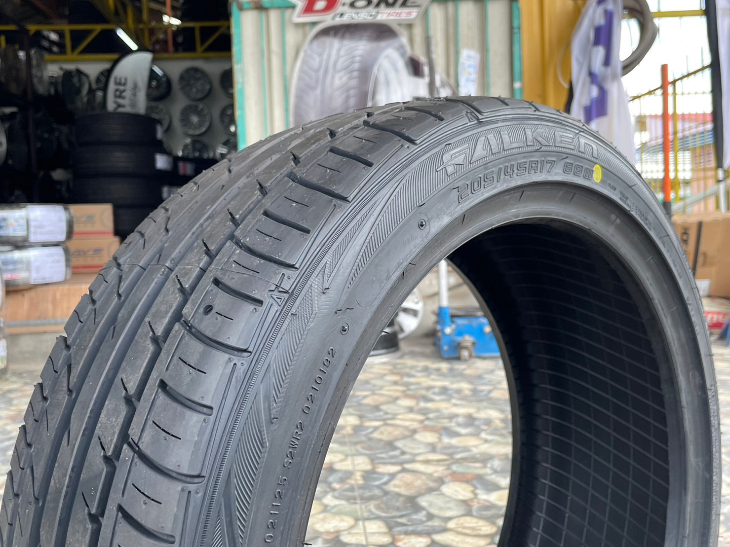 FALKEN ZIEX ZE914 ECORUN 205/45R17 ยางใหม่ปี2023