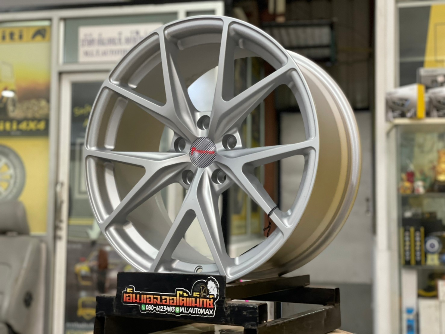 ล้อแม็กซ์ใหม่ขอบ18 ก้านเขากวาง Predator PD-19 18” 8.5”/8.5” 5x114.3 ET35 สีบรอนซ์ซิลเวอร์