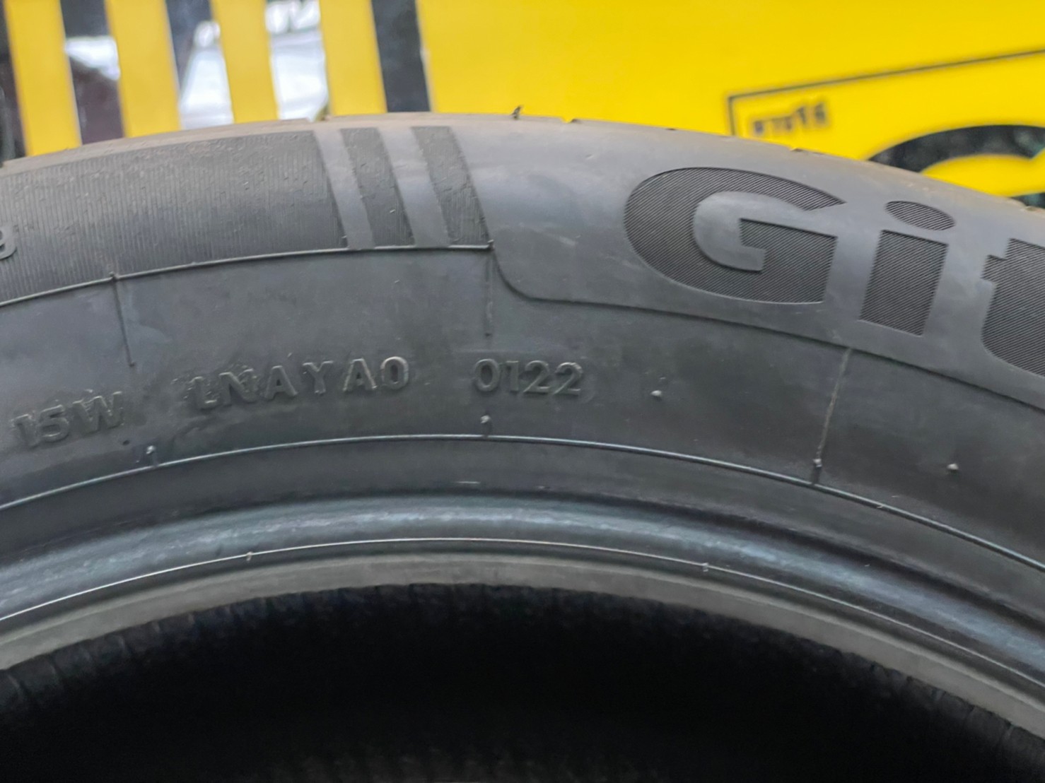 GITI Synergy H2 225/50R18 ยางใหม่ปี2022 ราคาโปรโมชั่นพิเศษ พร้อมติดตั้งฟรี
