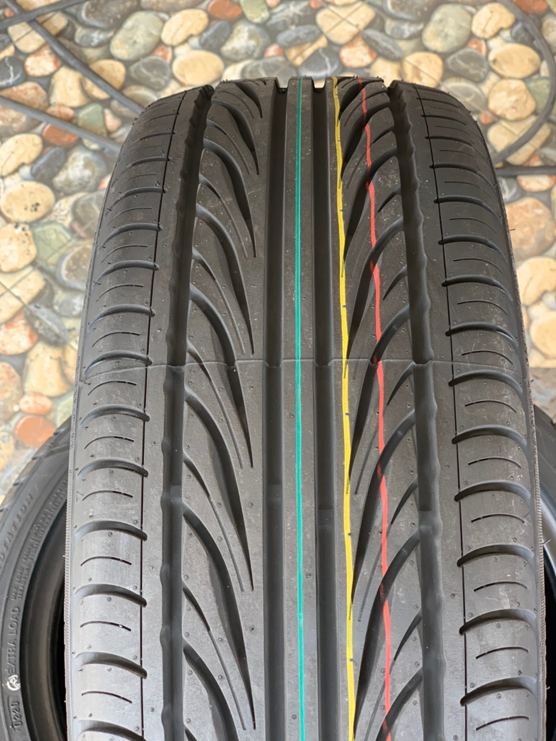 205/45R17 ดีสโตน ยางไทย ยางใหม่ปี2020