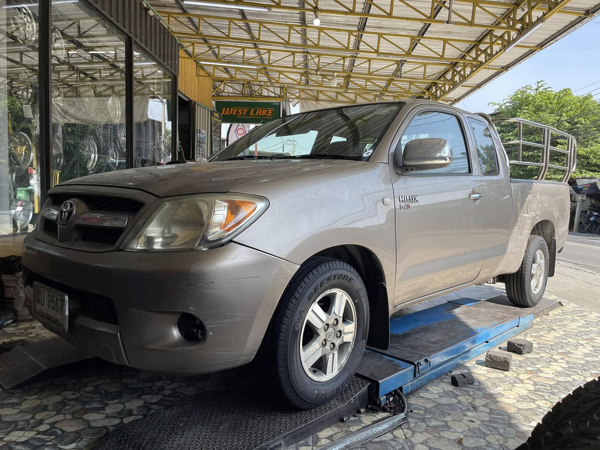 #TOYOTA_VIGO🛞เปลี่ยนยาง #DEESTONE_T88_215/70R15