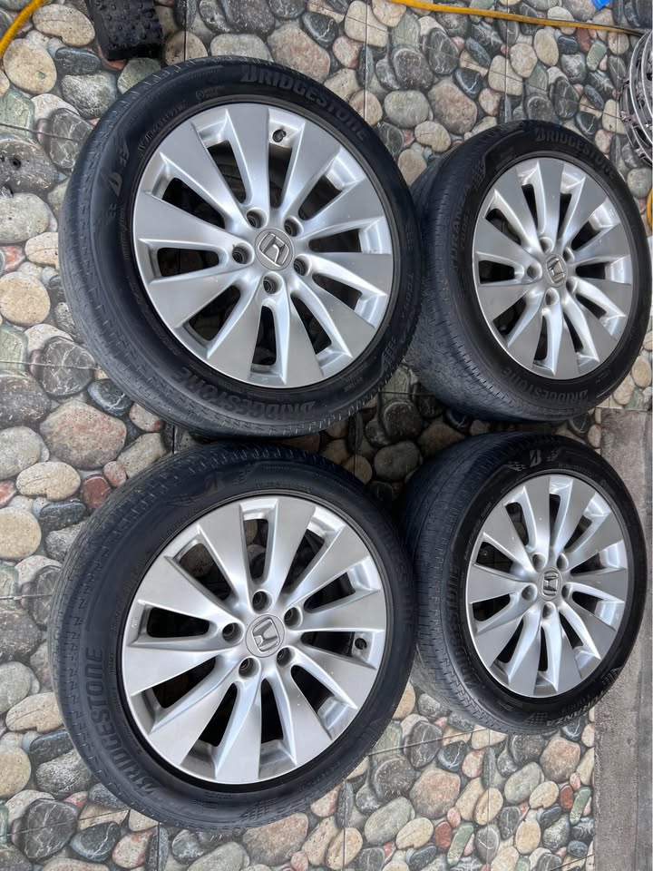 🔥 ขายล้อแม็ก Honda Accord แท้ พร้อมยาง Bridgestone T005A. 225/50R17 🔥
