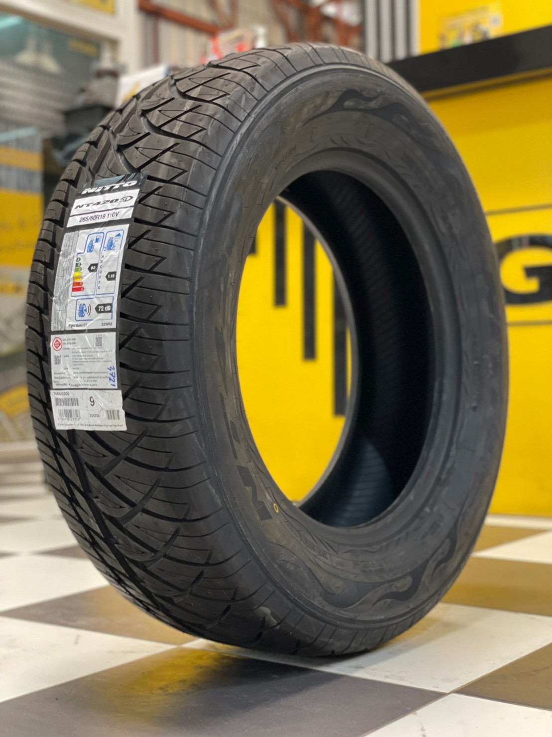 NITTO NT420SD 265/60R18 ยางลายซิ่ง สปอร์ต สมรรถนะสูง