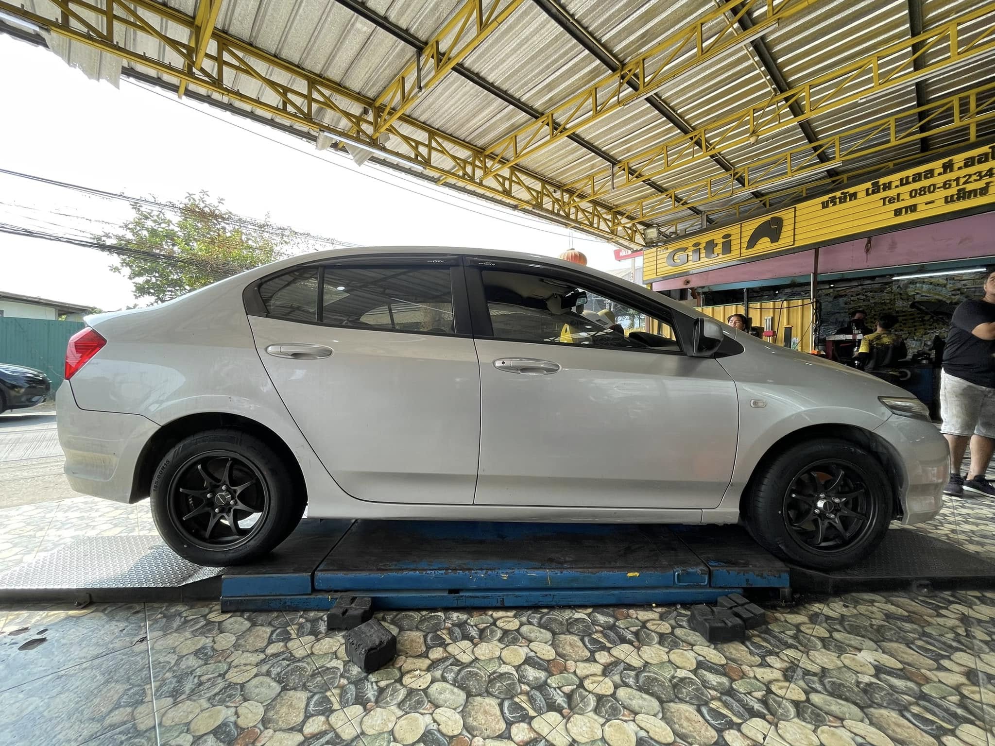 #HONDA_CITY🛞 #GITI_SYNERGYH2_185/60R15