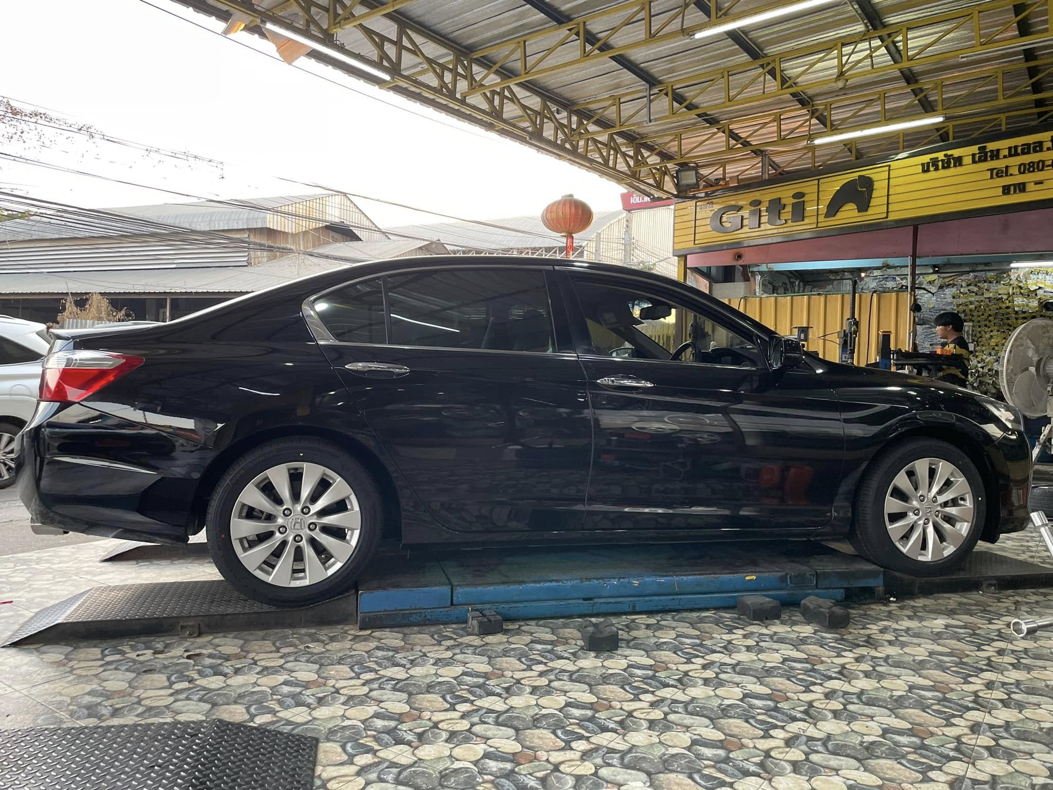 #HONDA_ACCORD🛞 เปลี่ยนยาง #GITI_CONTROL P10 225/50R17 #บริการตั้งศูนย์ล้อ❤️