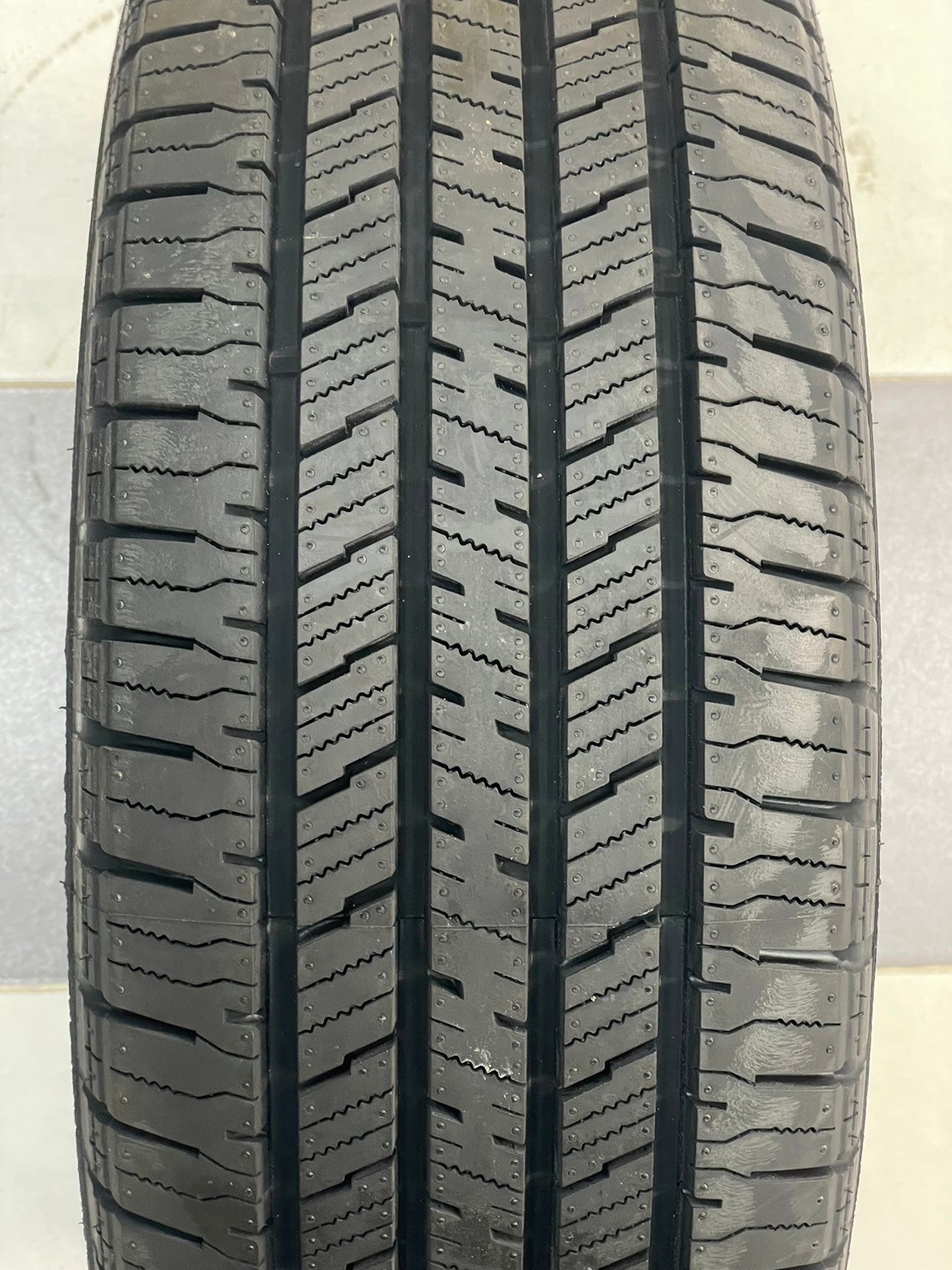 ยางใหม่ 265/70R16 HANKOOK Dynapro HT (RH12) ปี2024 ราคาพิเศษพร้อมติดตั้งฟรี