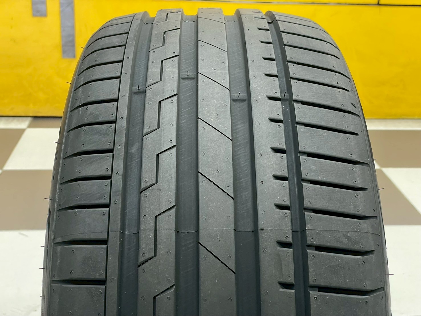 🔥🔥#Giti #SportS2 255/40R19 ยางใหม่ปี2025🔥🔥